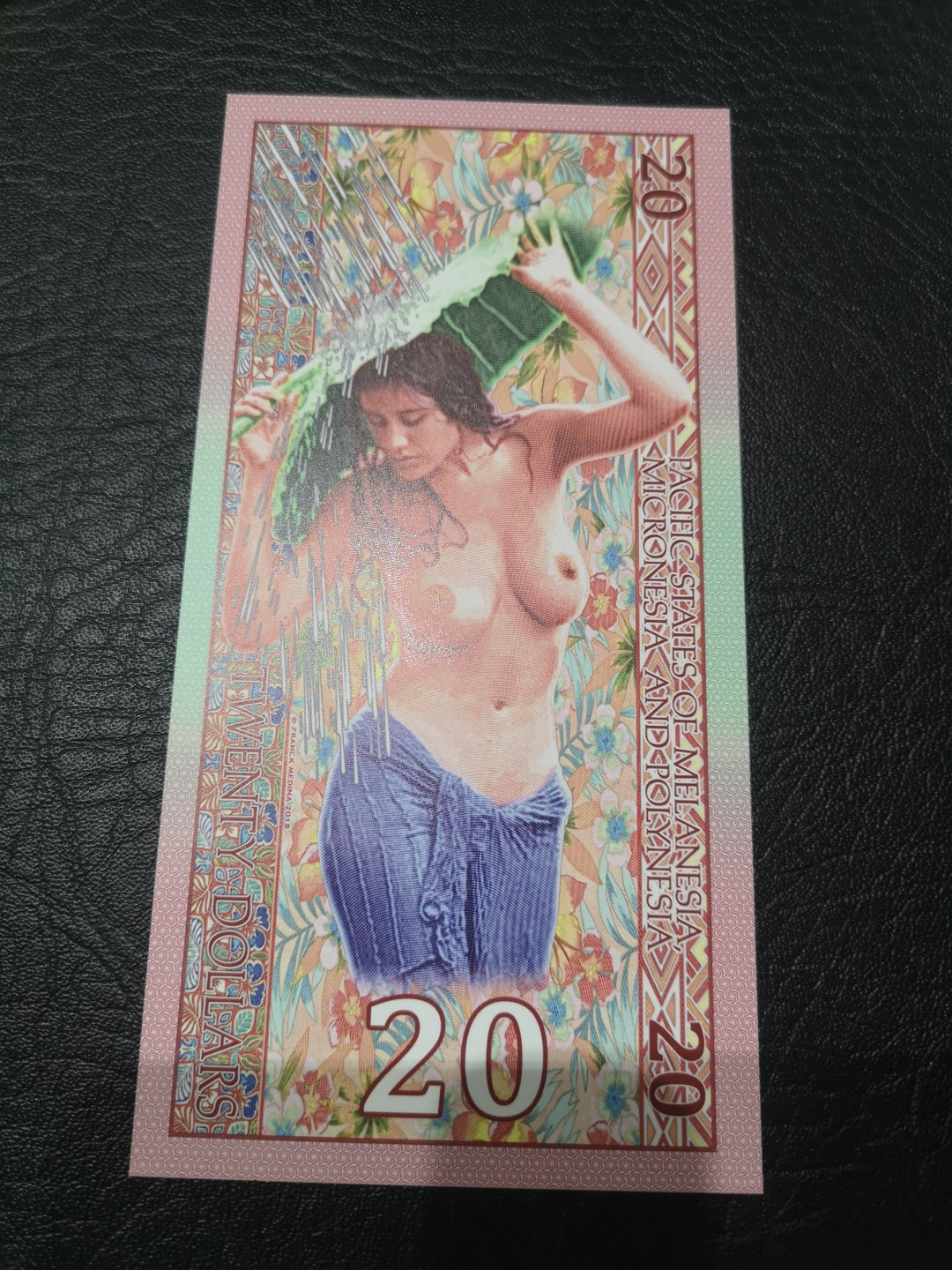 《外钞收藏家》第一百八十期拍卖 2018年太平洋群岛 波西米亚裸体 塑料商业钞