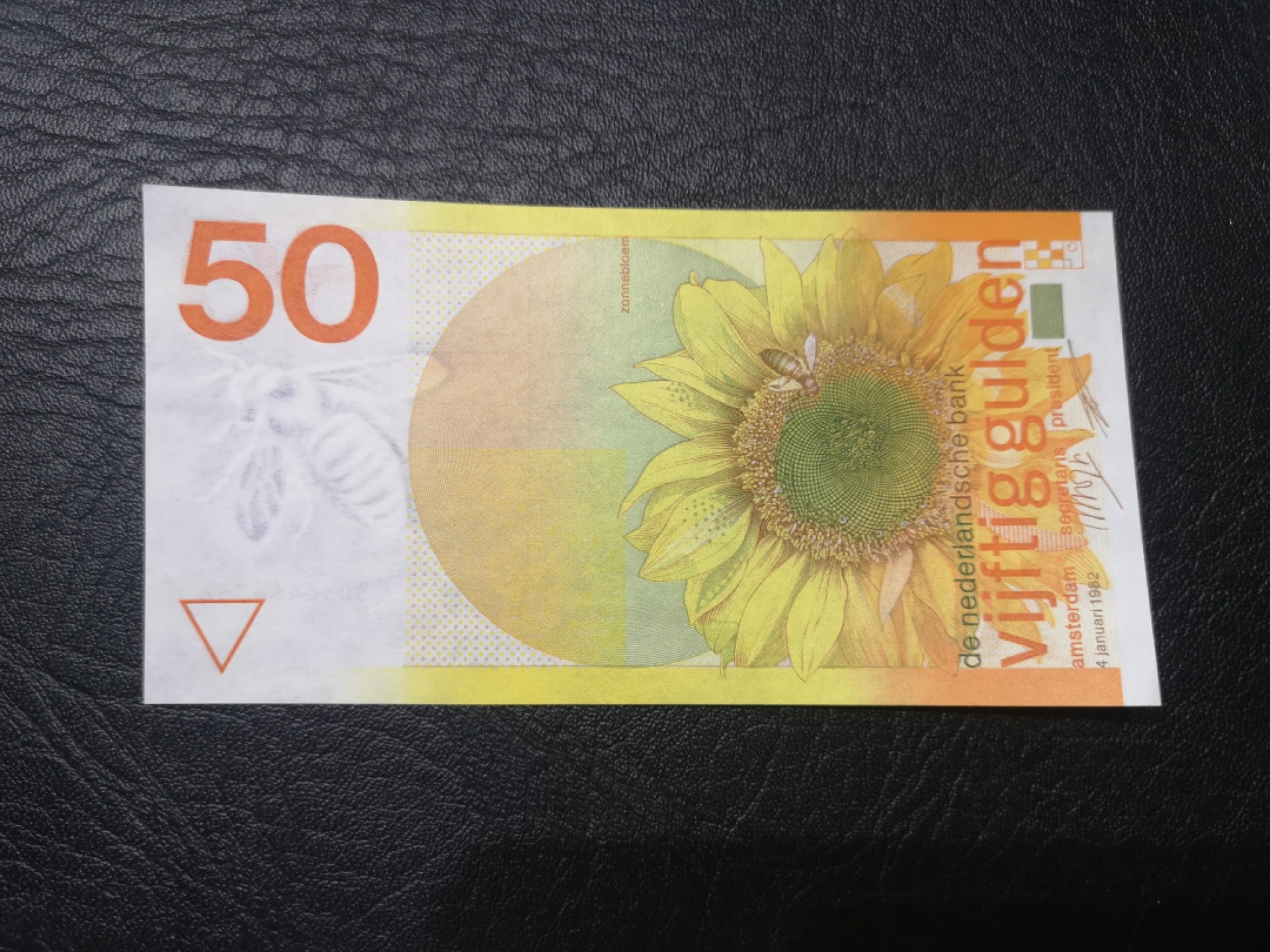《外钞收藏家》第一百八十期拍卖 荷兰1982年50盾 向日葵 全新UNC