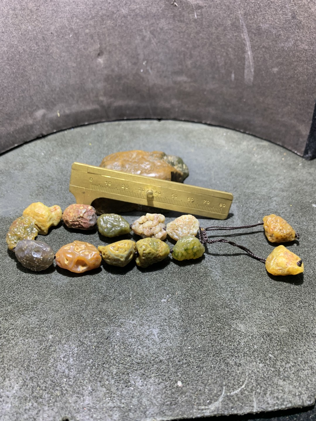 精美大颗粒筋脉石原石手工编织手串一条