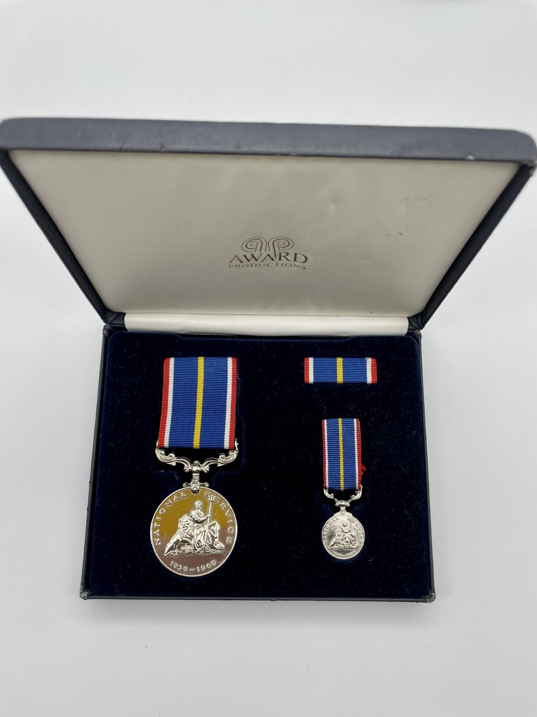 勋章奖章交易所6月5日拍卖 英国国家服务奖章