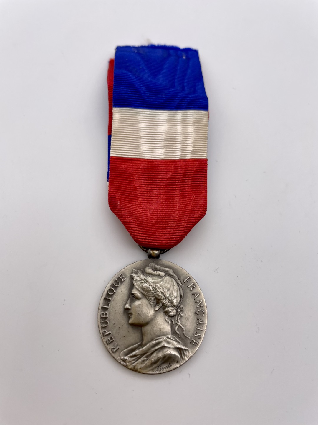 勋章奖章交易所6月5日拍卖 法国二级劳动荣誉奖章