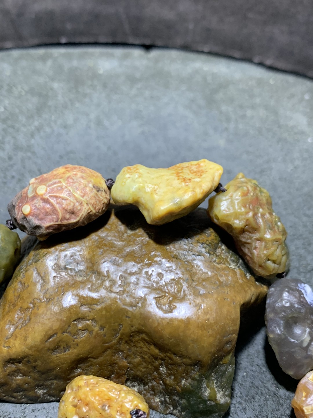 精美大颗粒筋脉石原石手工编织手串一条