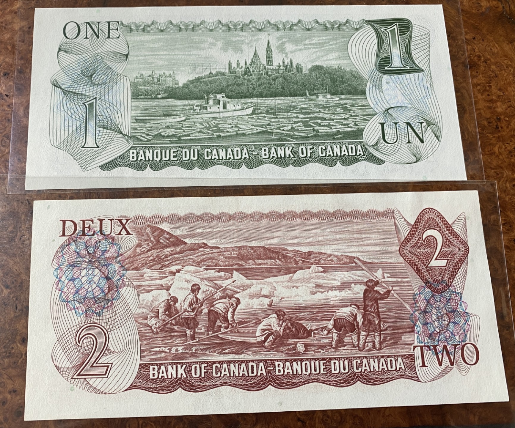 Chase Auction 第12期 - - 中外纸钞、民国炒联拍！ 加拿大纸币两张，1面值为unc，2面值为unc-，品相如图！