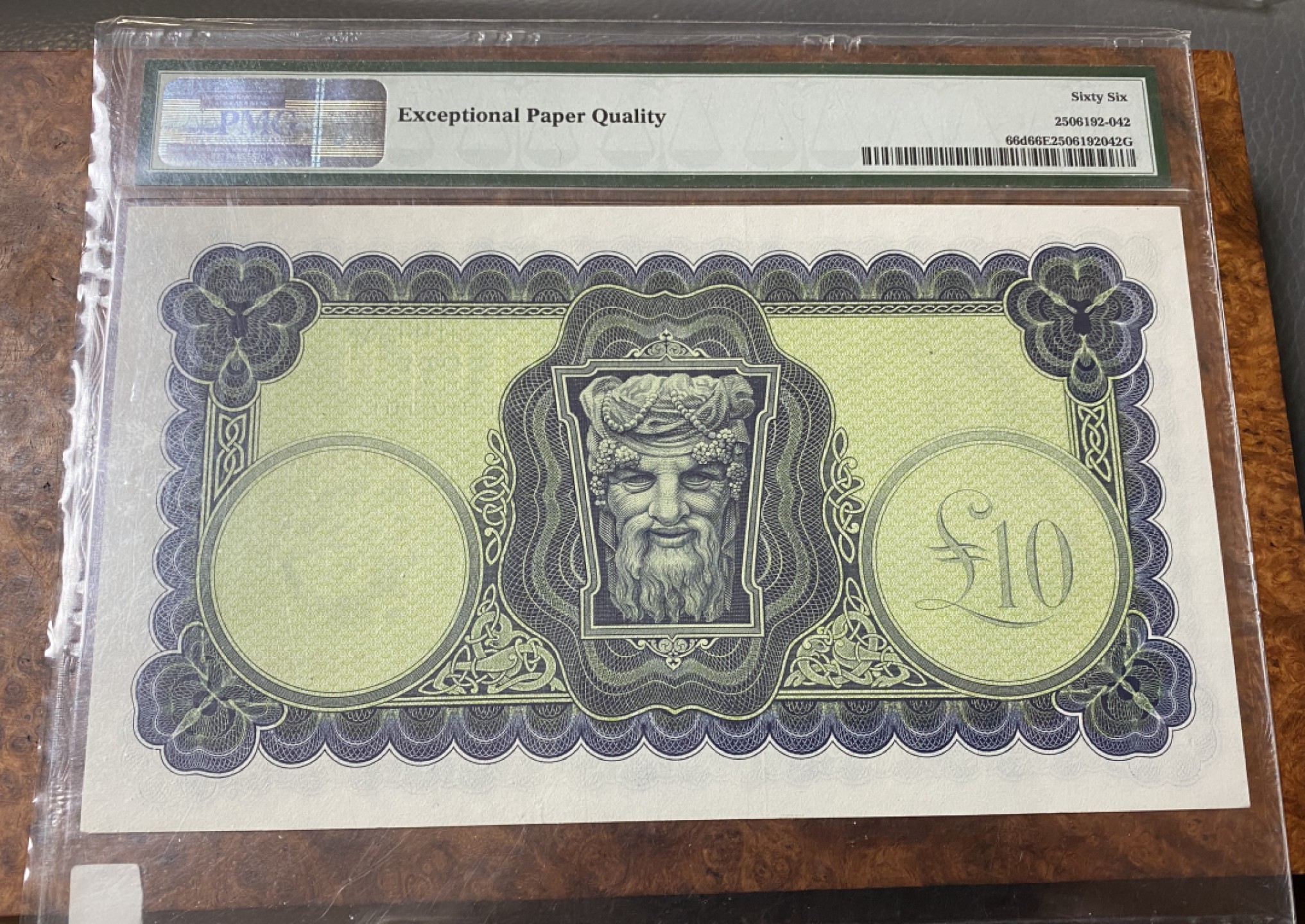 Chase Auction 第12期 - - 中外纸钞、民国炒联拍！ 1976年爱尔兰10镑，A序列，PMG66分！