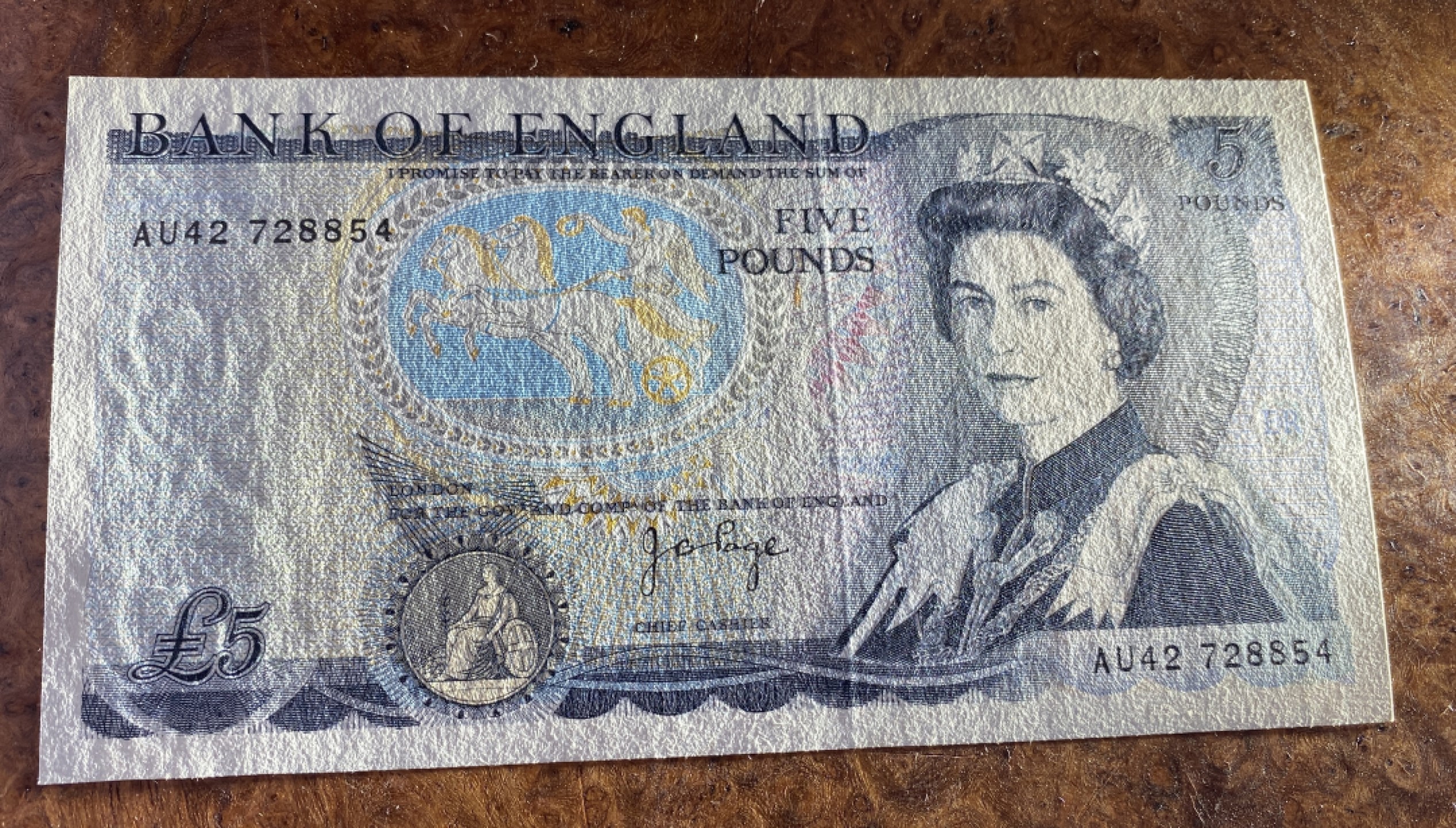 Chase Auction 第12期 - - 中外纸钞、民国炒联拍！ 英国D序列5镑，unc，品相如图！