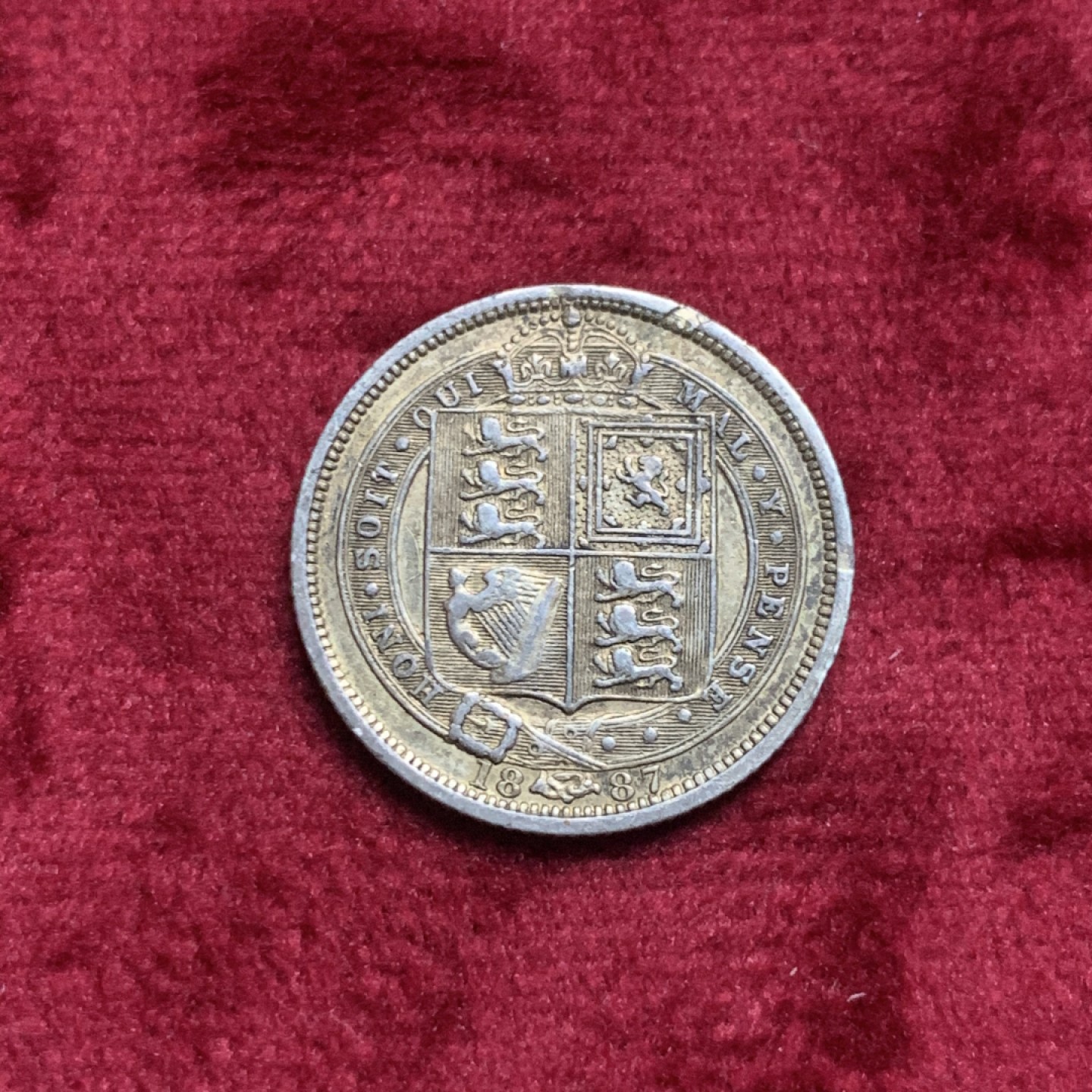 《竞宝斋》第63场-本周日 （全场不限金额包邮） AU好品相维多利亚1887六便士 经典品种