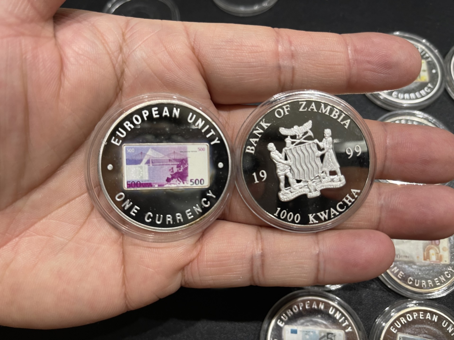 《外钞收藏家》第一百八十一期拍卖 赞比亚1999年1000克瓦查 欧元纸币彩色纪念币14枚全套  铜镍镀银