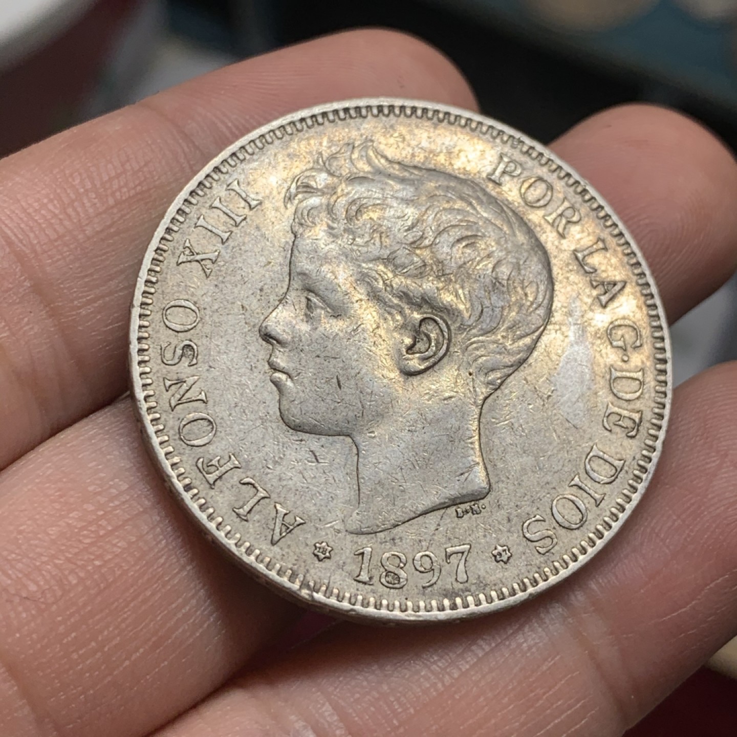 《竞宝斋》第63场-本周日 （全场不限金额包邮） 1897年西班牙孩版阿方索好品5比塞塔银币