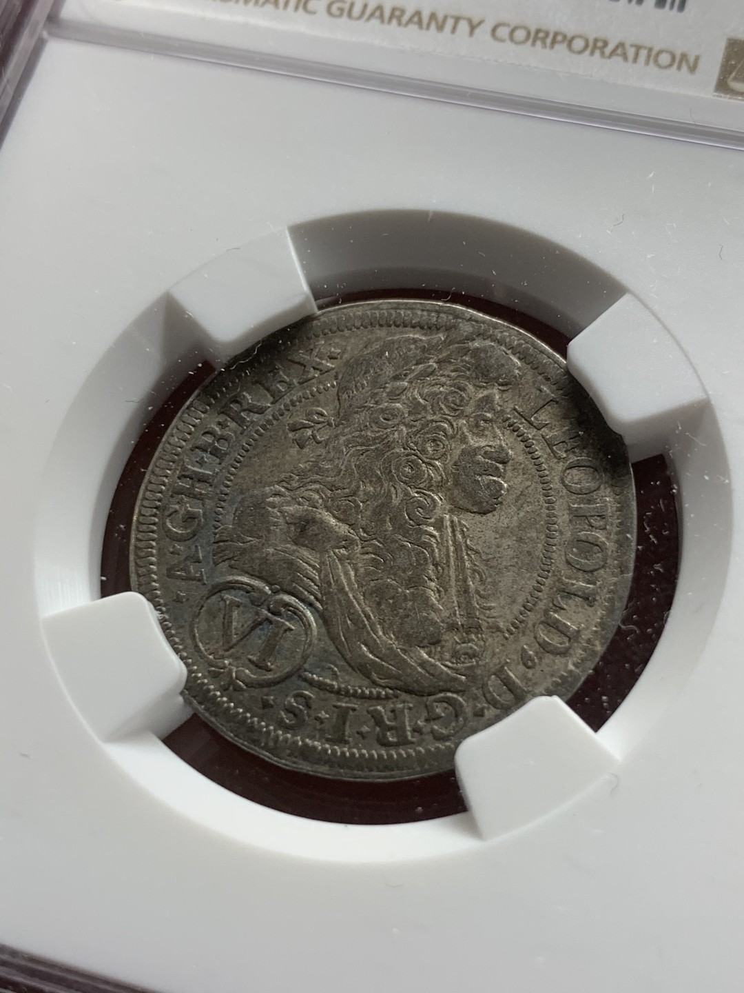 《竞宝斋》第63场-本周日 （全场不限金额包邮） NGC-XF 神罗奥地利 1690年 利奥波得一世 6K 银币 我看是能给分的 但是给了包浆太后环境污染