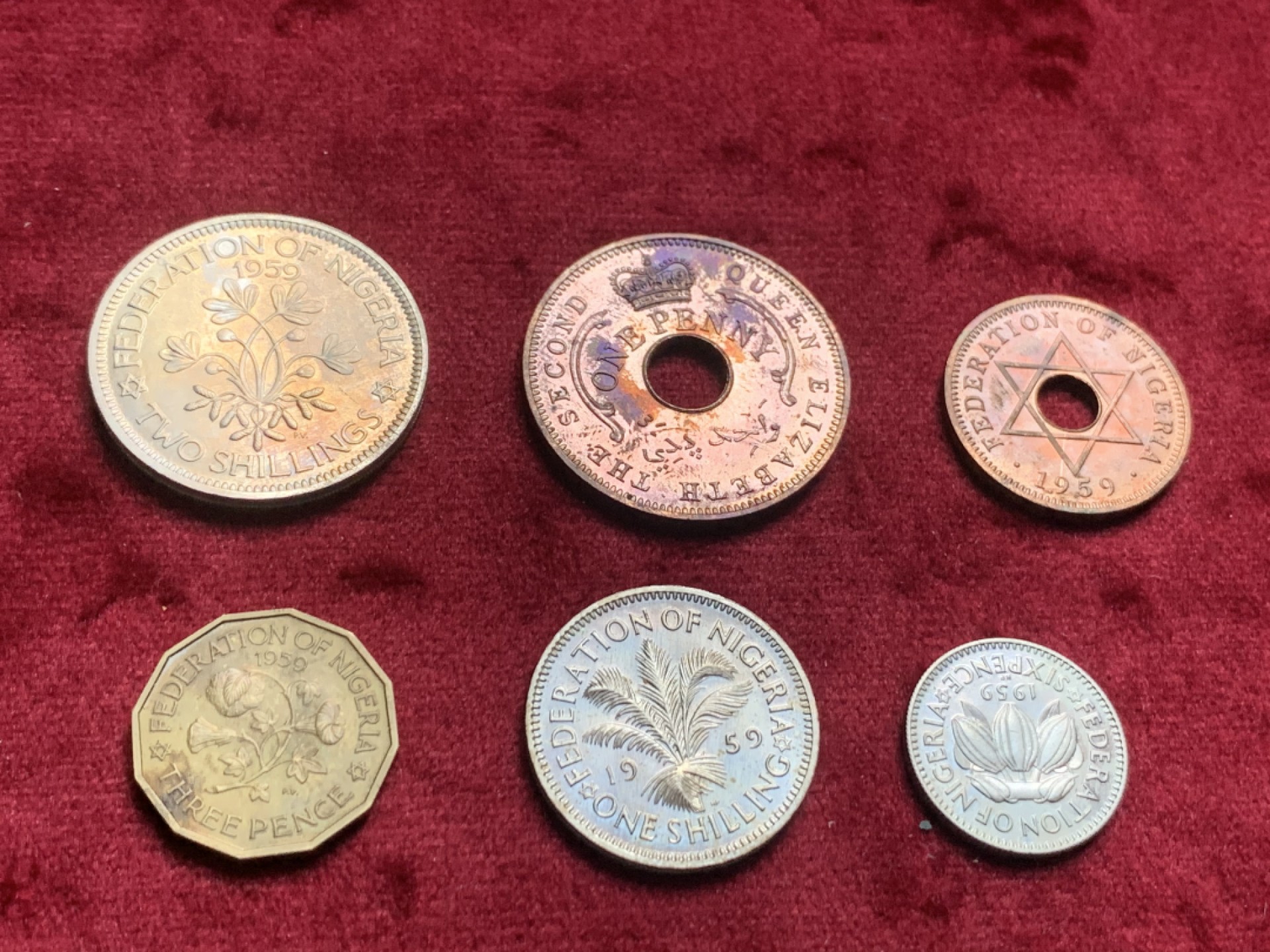 《竞宝斋》第63场-本周日 （全场不限金额包邮） 英属尼日利亚1959年原盒套币伊丽莎白二世在位期间发行