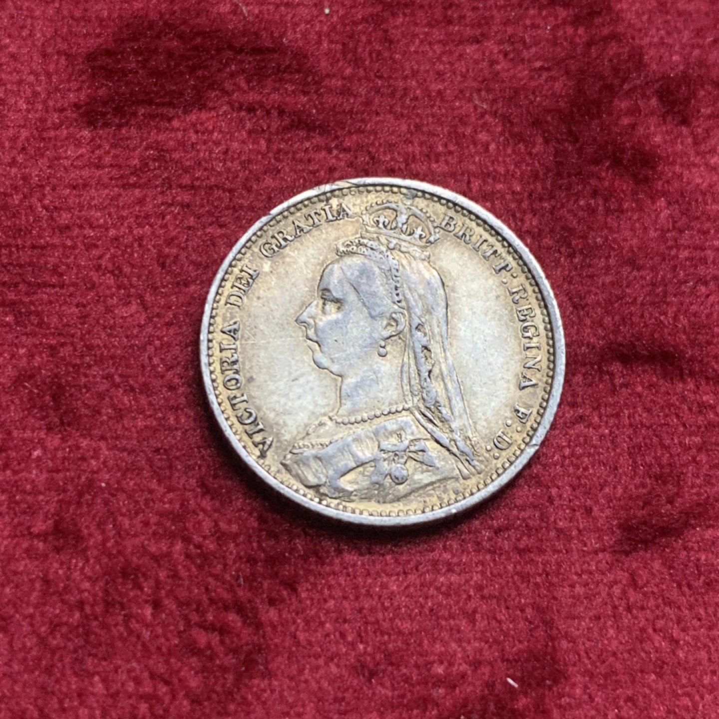 《竞宝斋》第63场-本周日 （全场不限金额包邮） AU好品相维多利亚1887六便士 经典品种