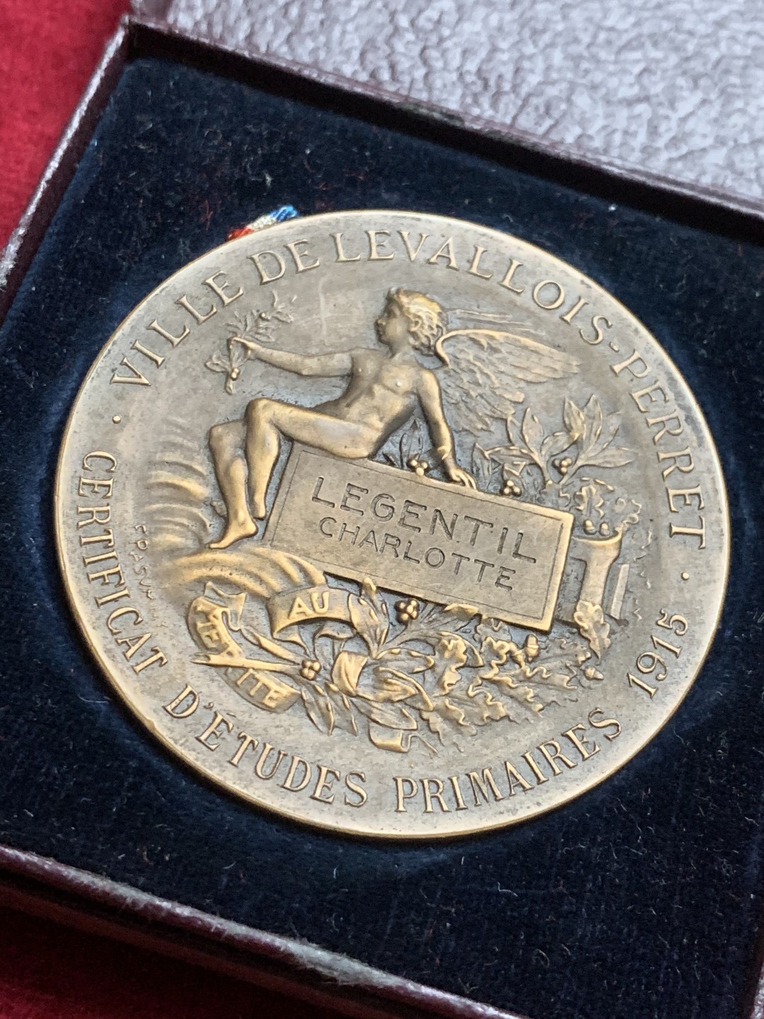 《竞宝斋》第63场-本周日 （全场不限金额包邮） 原盒法国1915年女神教育铜章 50mm，58克，BRONZE铜标