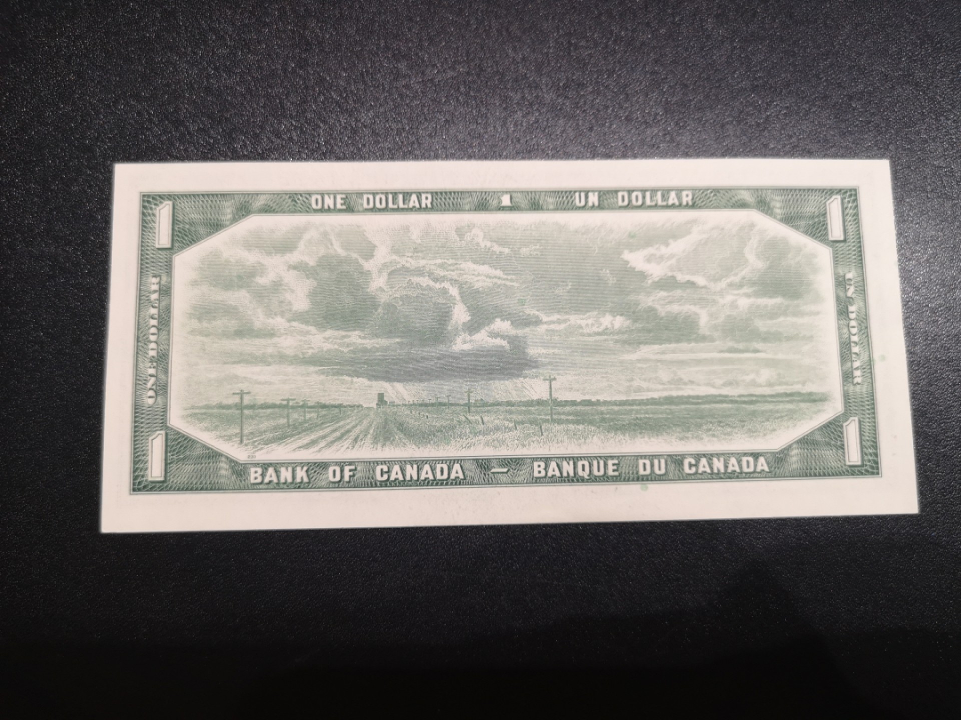 《外钞收藏家》第一百八十一期拍卖 加拿大1954年1加元 UNC