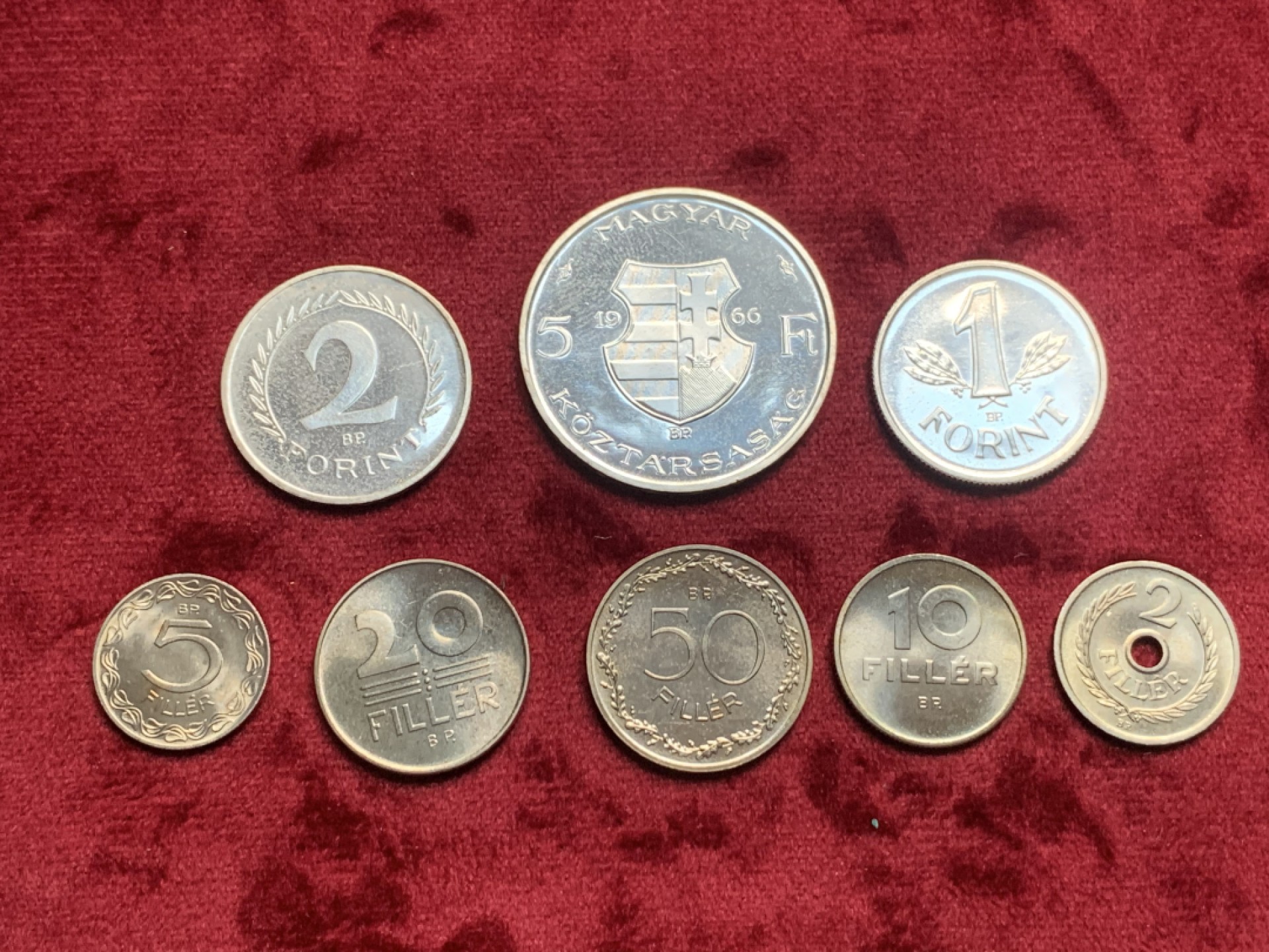 《竞宝斋》第63场-本周日 （全场不限金额包邮） 匈牙利1966年精制套币proof set特殊版别特殊材质