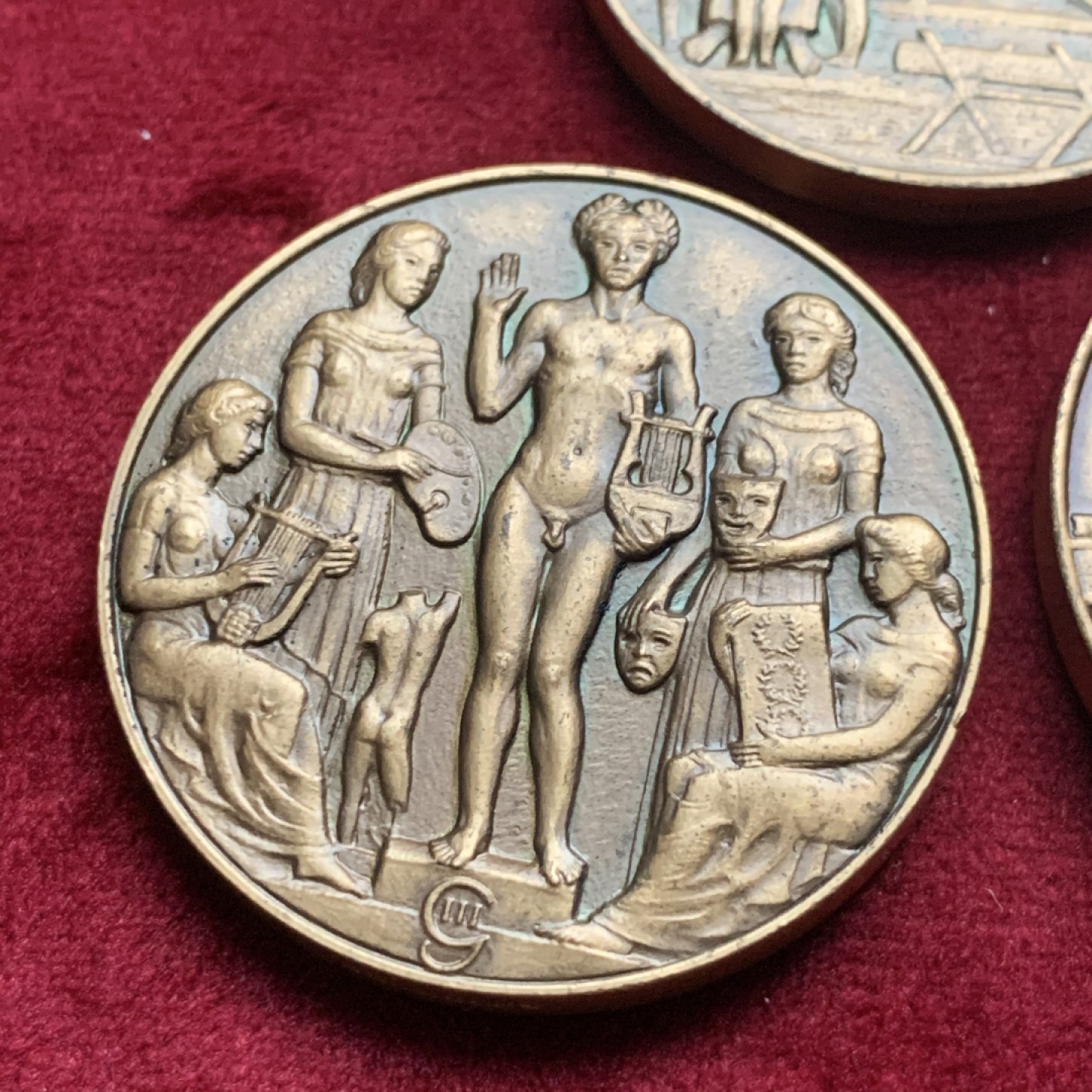 《竞宝斋》第63场-本周日 （全场不限金额包邮） 瑞典 纪念章 3枚一组 边铭带编号 40mm直径 总重128.7克