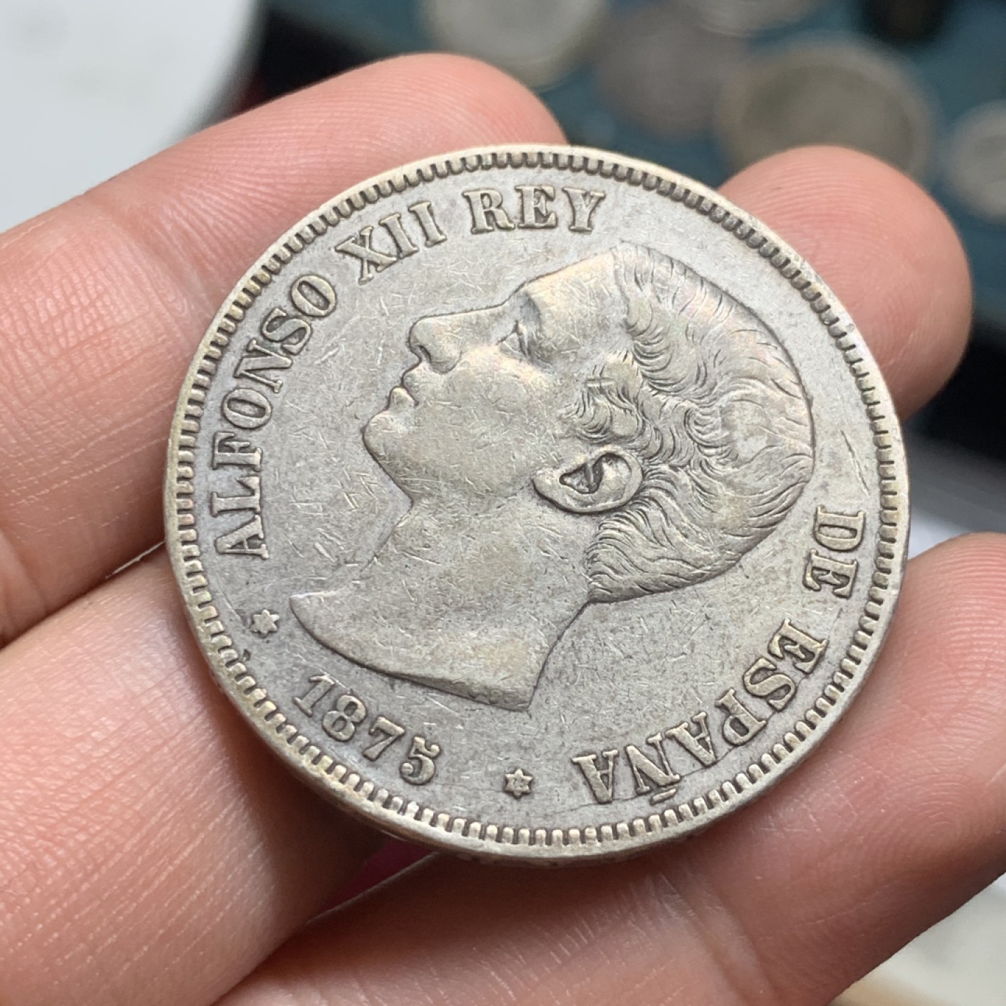 《竞宝斋》第63场-本周日 （全场不限金额包邮） 1875年西班牙阿方索十二世好品5比塞塔银币