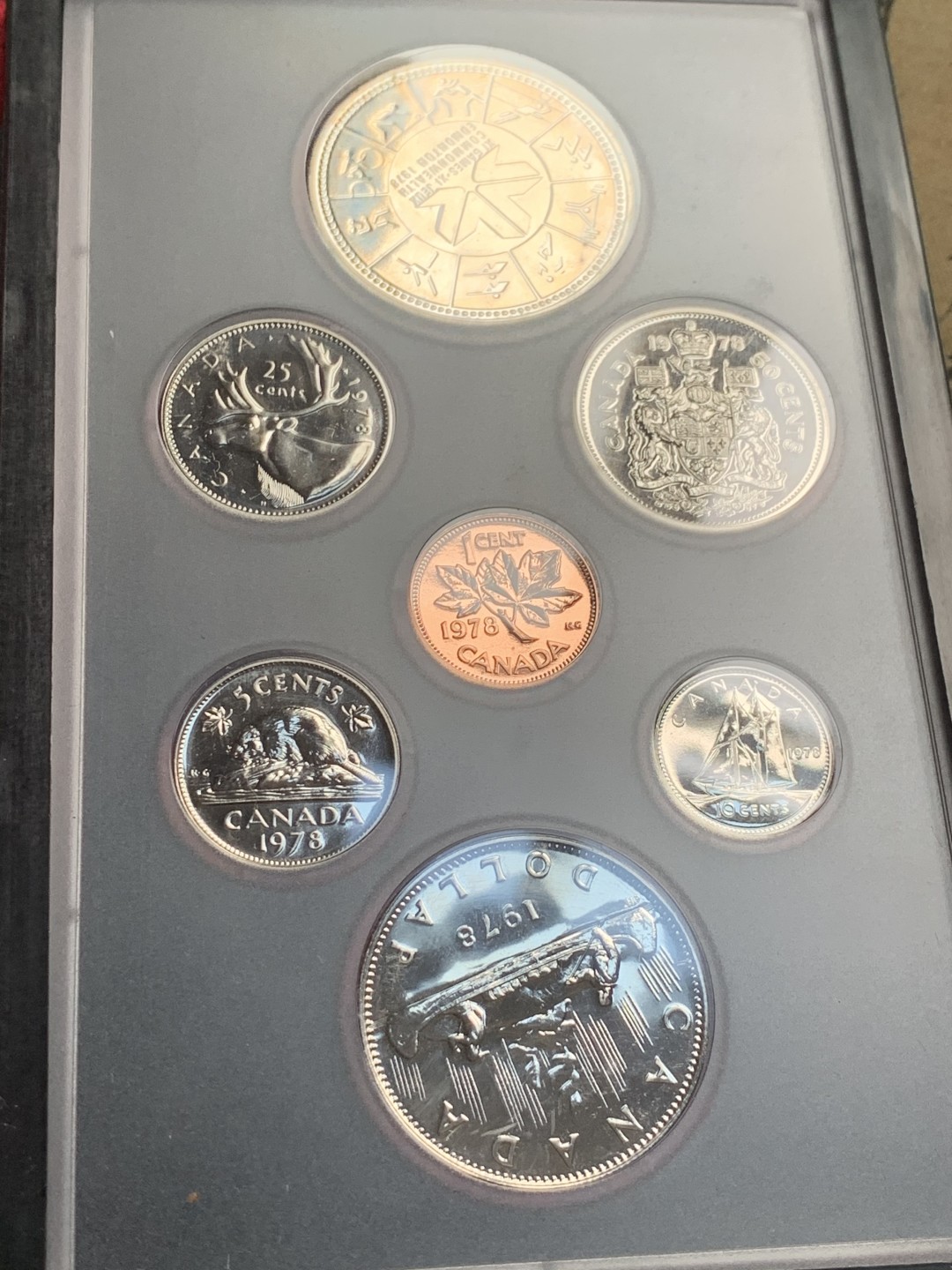 《竞宝斋》第63场-本周日 （全场不限金额包邮） 原盒证书 加拿大1978年 英联邦运动会 七枚一组 精制套币