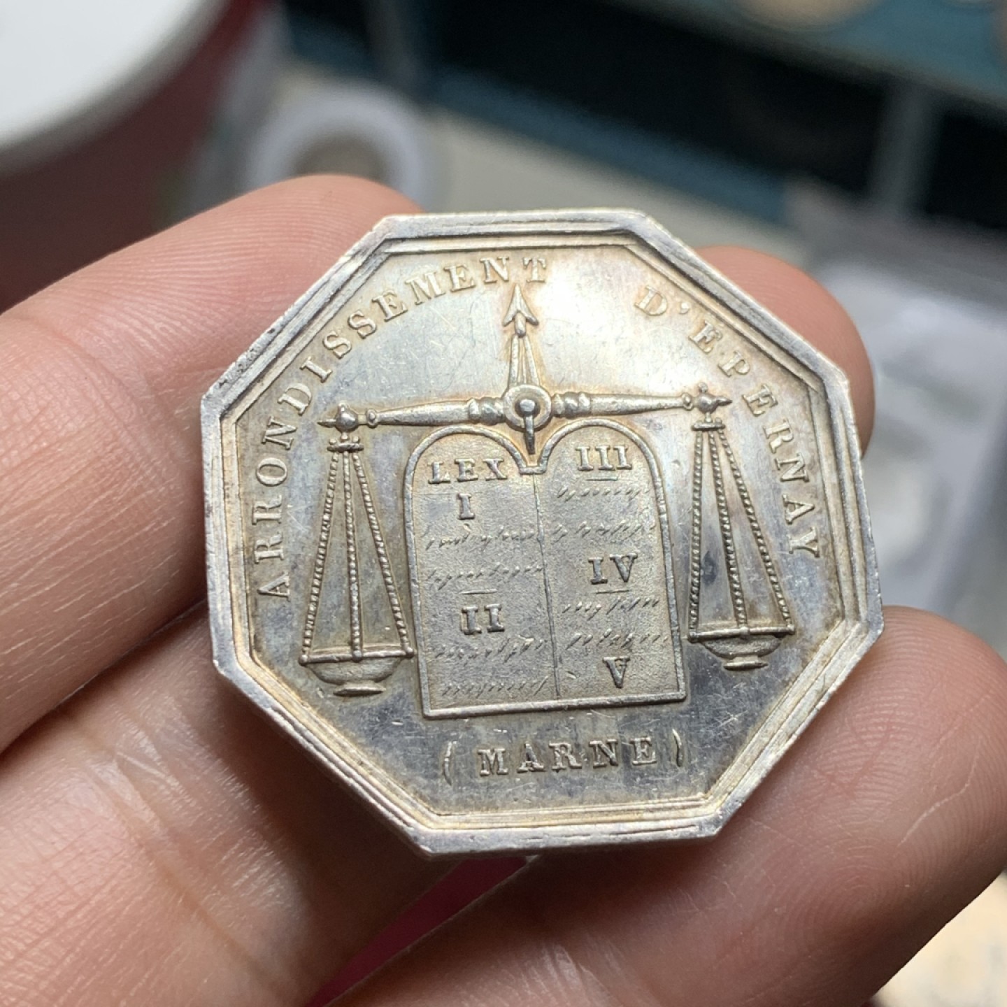 《竞宝斋》第63场-本周日 （全场不限金额包邮） 法国马恩省公证处八角银章  34mm，15.2克，Aregnt边铭