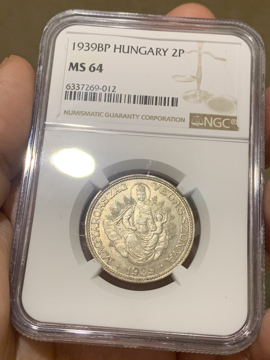 《竞宝斋》第63场-本周日 （全场不限金额包邮） NGC-MS64 匈牙利 1939年 圣母抱婴 2潘果 银币 顶级品像 超过62分的就难了