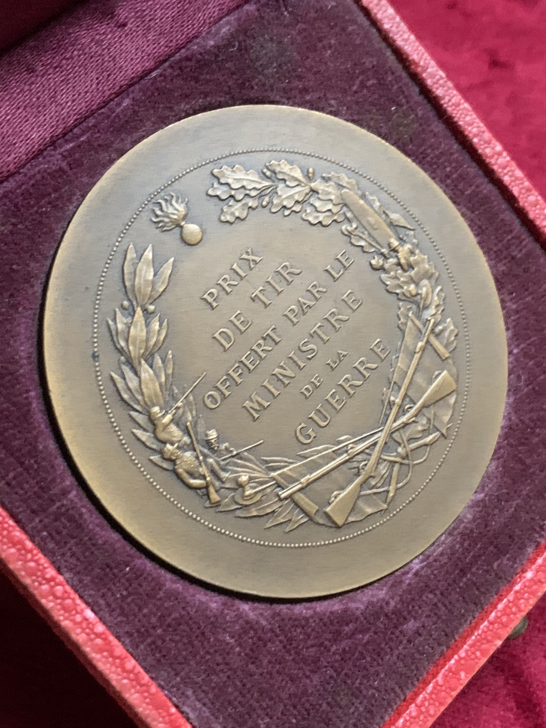 《竞宝斋》第63场-本周日 （全场不限金额包邮） 原盒法国1900年左右花环玛丽安娜军事准备大铜章丹尼尔杜普伊作品 50mm，62.5克，BRONZE铜标