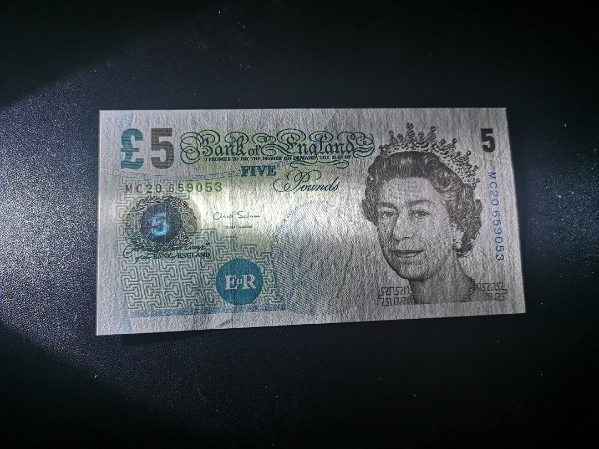 《外钞收藏家》第一百八十一期拍卖 英国E序列5镑 全新UNC 无47
