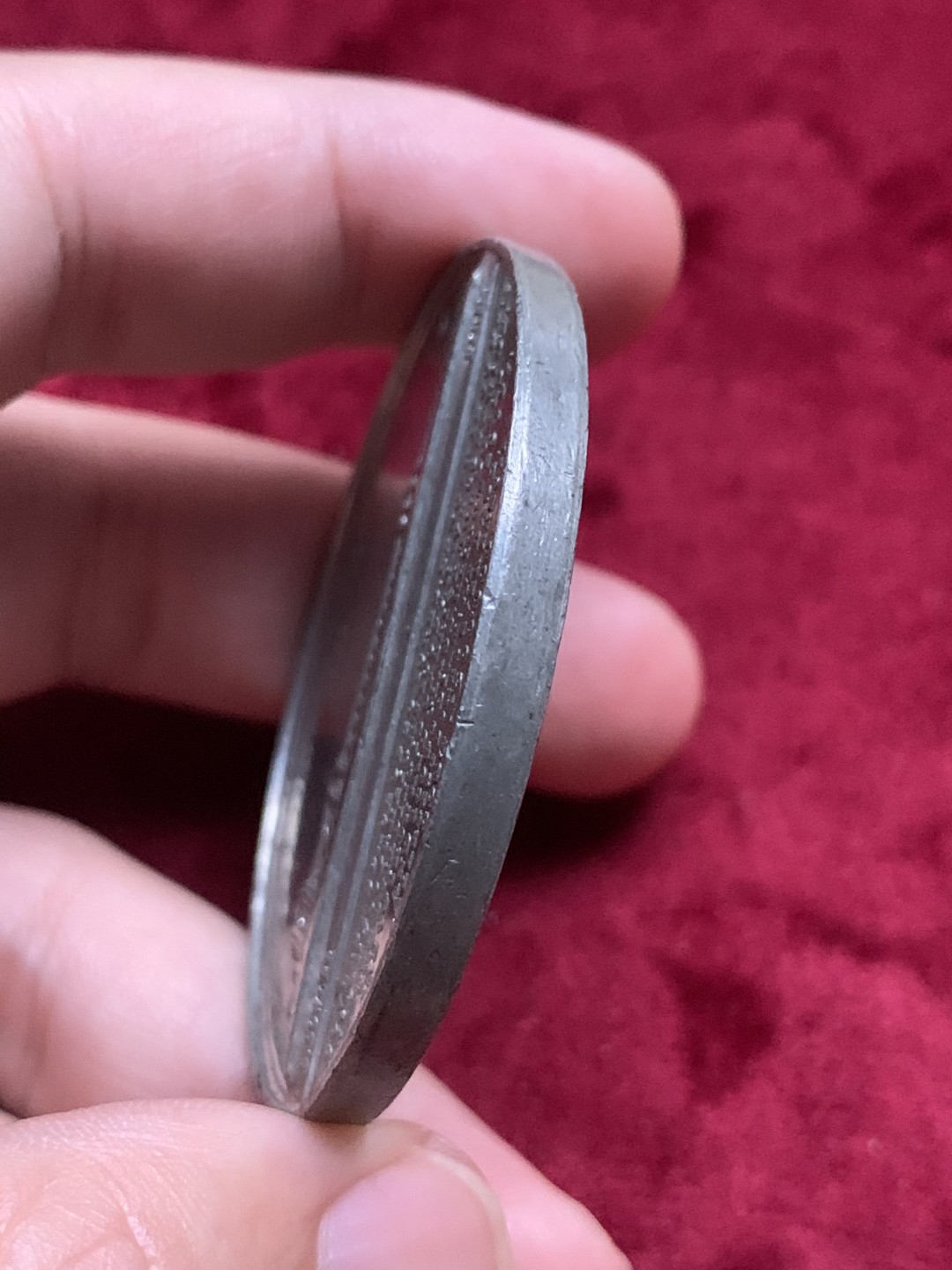 《竞宝斋》第63场-本周日 （全场不限金额包邮） 英国1862年 维多利亚女王  世界博览会纪念章 介绍了世博的规模及建筑特点