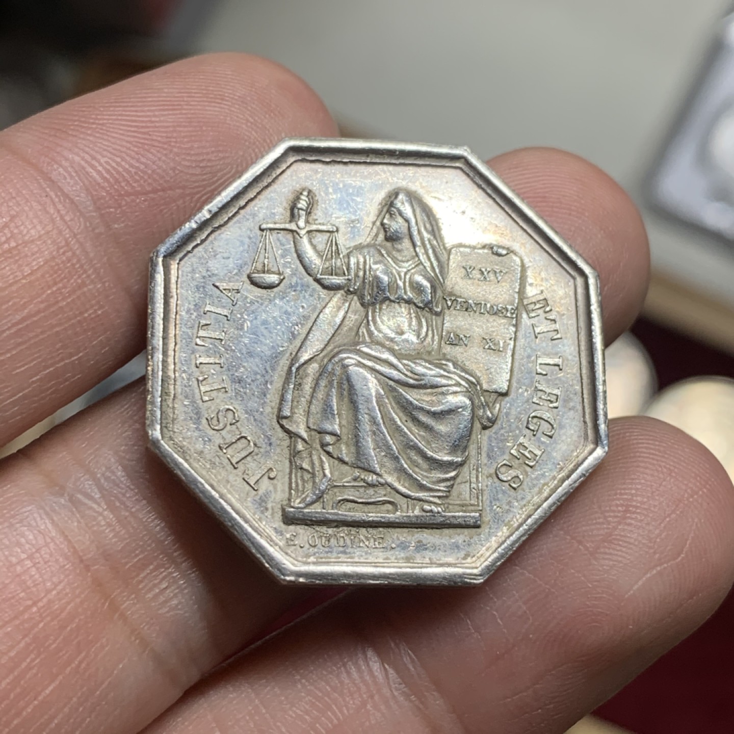 《竞宝斋》第63场-本周日 （全场不限金额包邮） 法国1880-1901年间图尔斯公证人八角银章  31mm，11.9克，Aregnt边铭