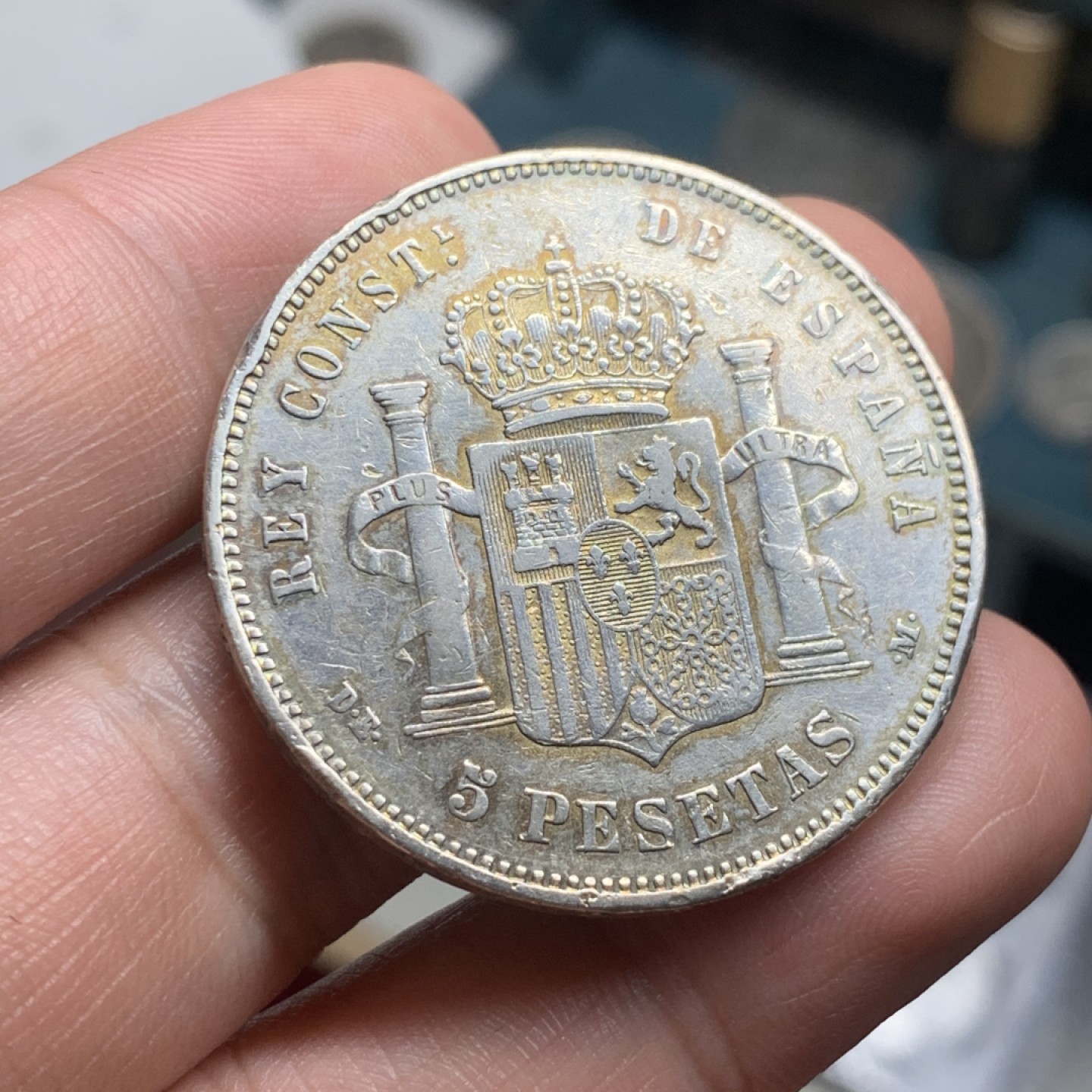 《竞宝斋》第63场-本周日 （全场不限金额包邮） 1877年西班牙阿方索十二世好品5比塞塔银币