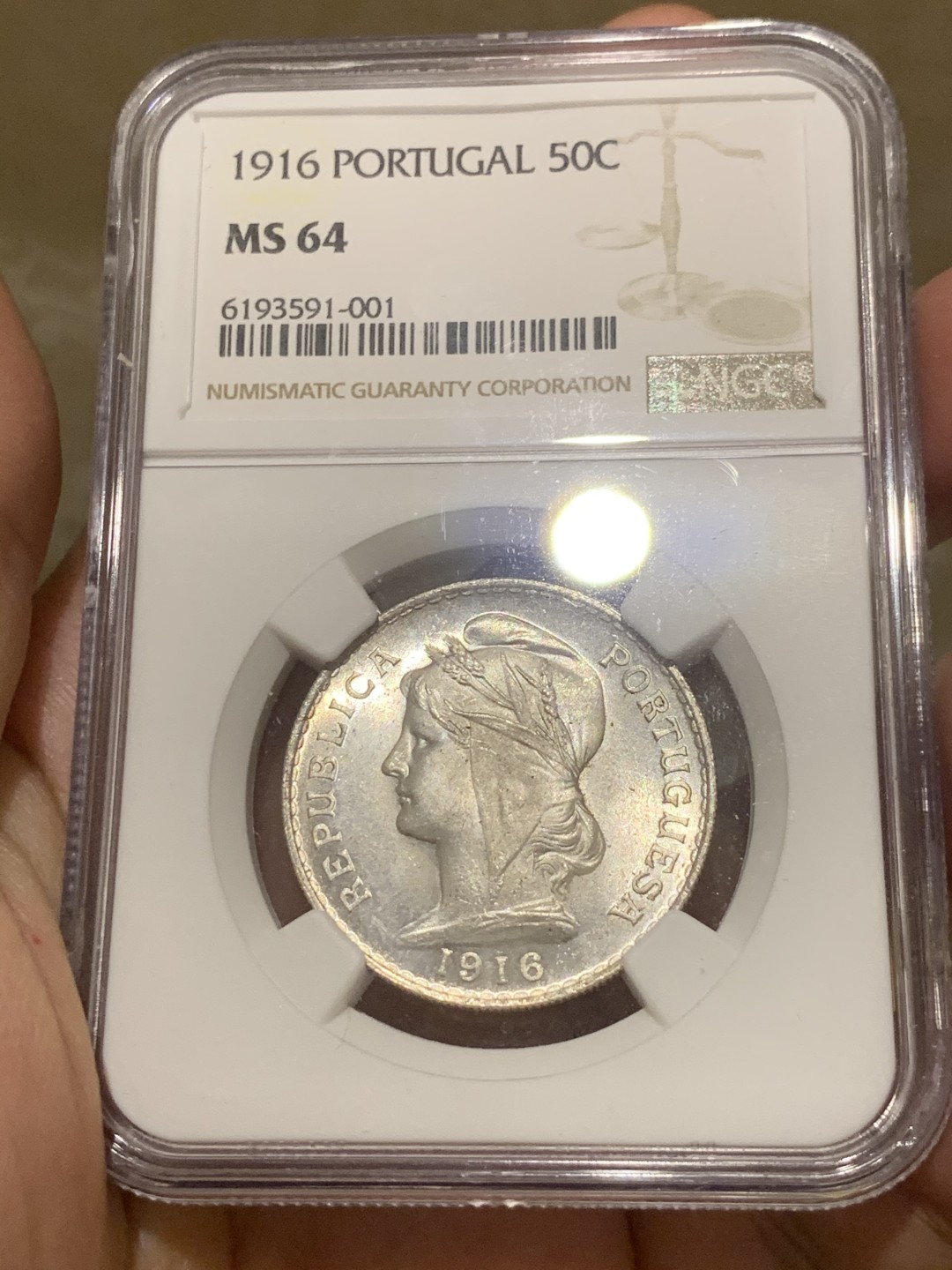 《竞宝斋》第63场-本周日 （全场不限金额包邮） NGC MS64 葡萄牙 1916年 50C 银币 十字银光 非常的漂亮