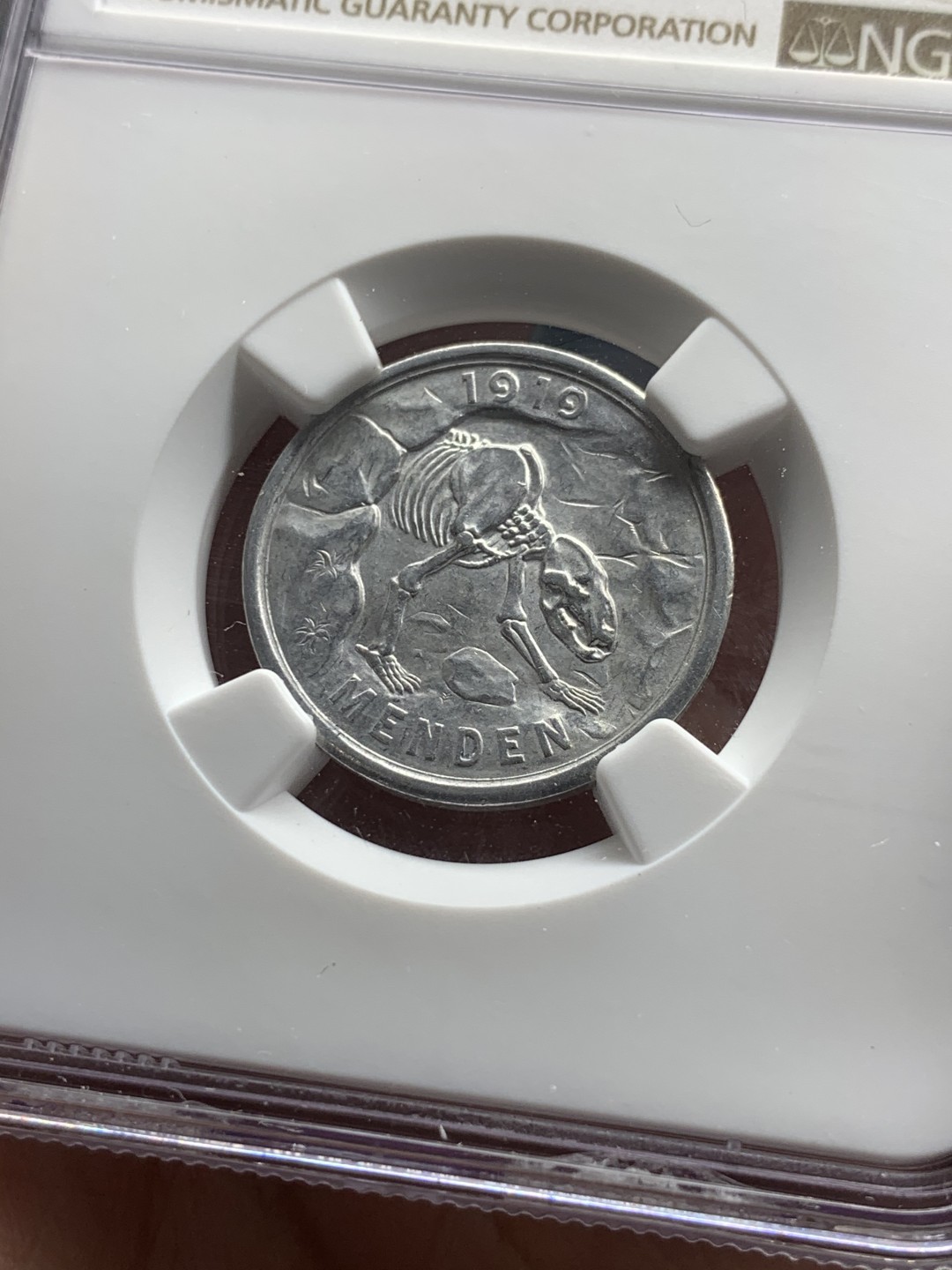 《竞宝斋》第63场-本周日 （全场不限金额包邮） NGC-MS62 德国 1920年 门登洞熊50芬尼铝币 紧急时期小名誉品