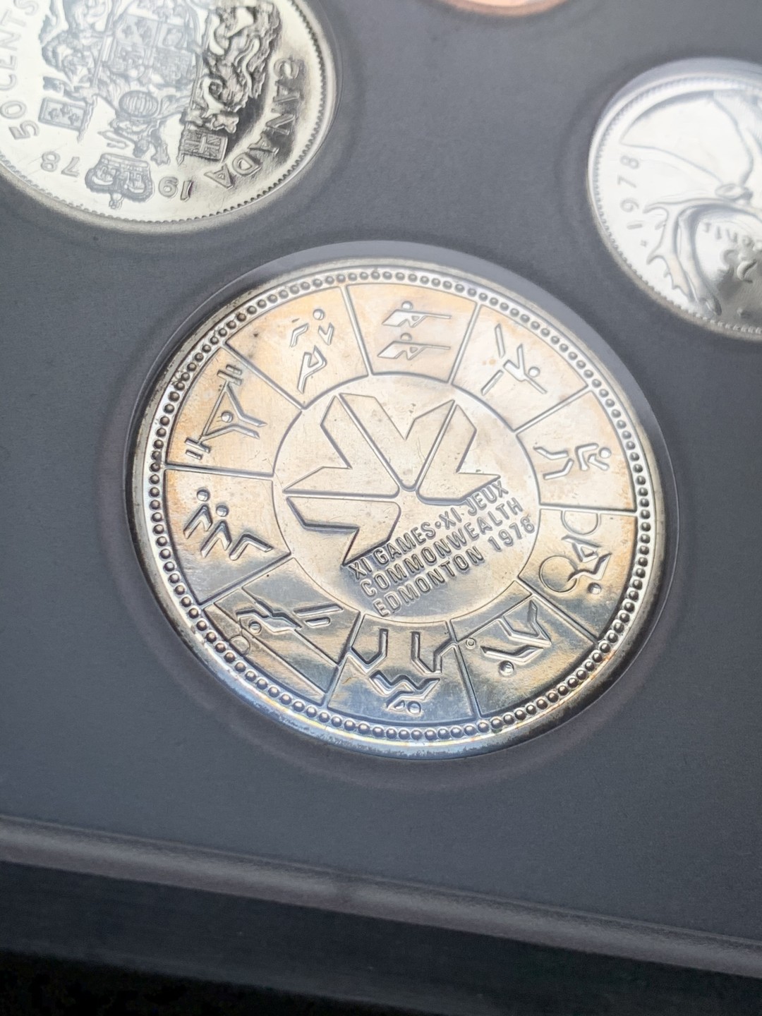 《竞宝斋》第63场-本周日 （全场不限金额包邮） 原盒证书 加拿大1978年 英联邦运动会 七枚一组 精制套币