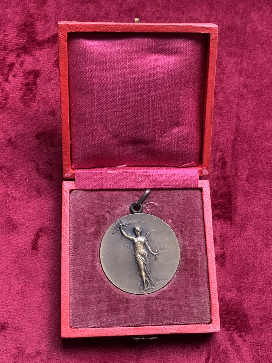 《竞宝斋》第63场-本周日 （全场不限金额包邮） 原盒法国1929年法国摄影杂志天使女神奖章 32mm，14.4克，BRONZE铜标