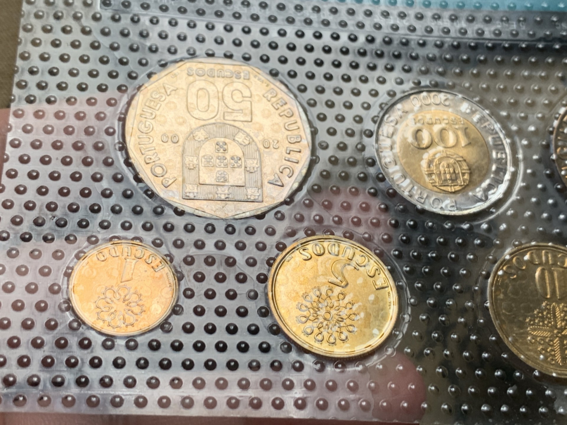 《竞宝斋》第63场-本周日 （全场不限金额包邮） 封装 葡萄牙 2000年 不同面值 七枚套 套币