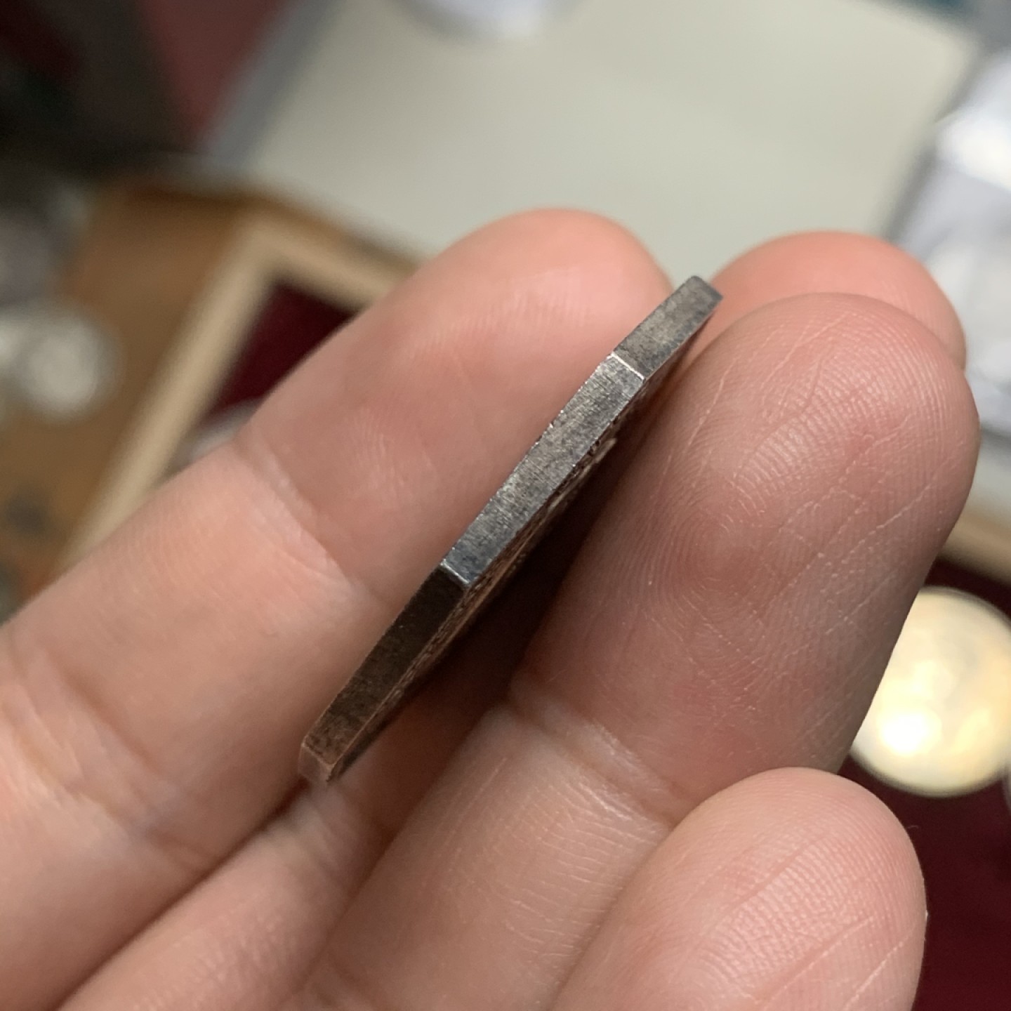 《竞宝斋》第63场-本周日 （全场不限金额包邮） 法国1821年城堡徽章八角银章  31mm，14.1克，无边铭