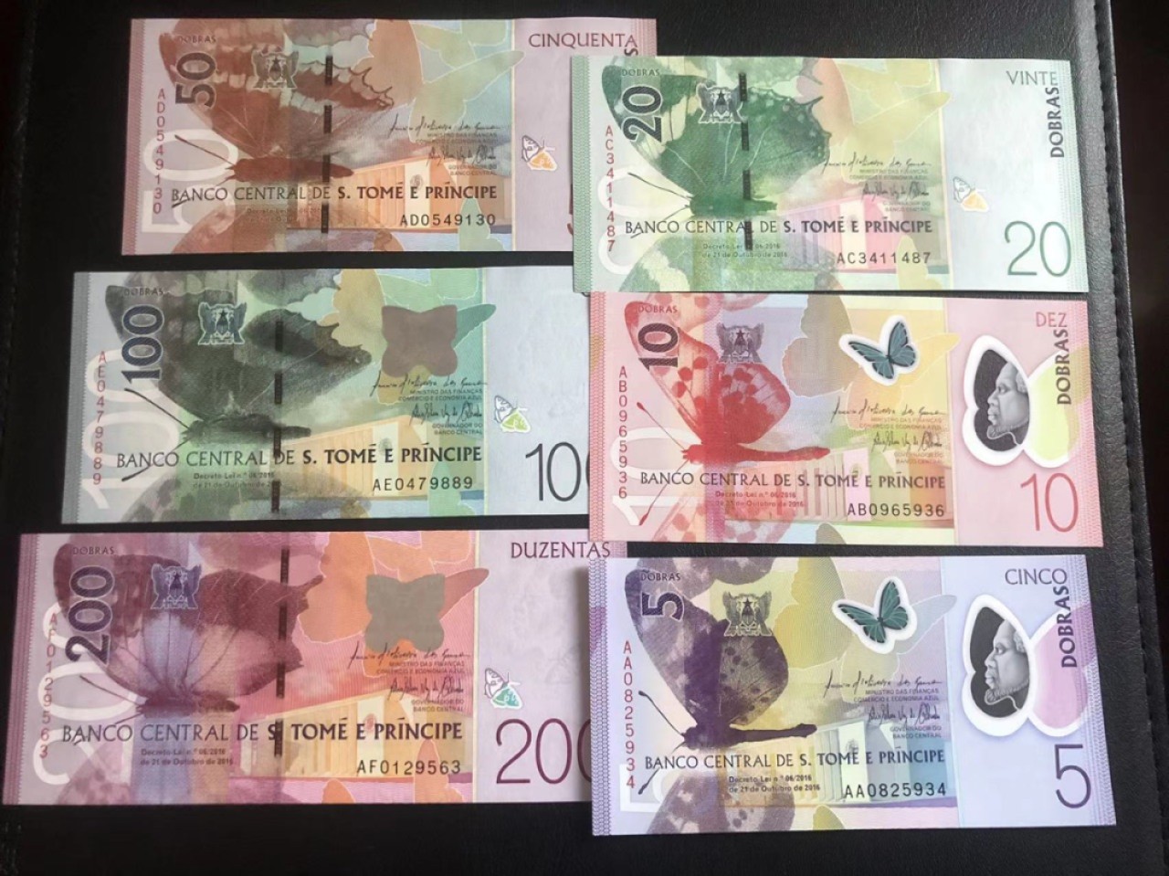 【Blue Auction】✨世界纸币精拍第190期【精】 【一组6张】圣多美和普林西比🇸🇹 5～200Dobras 动物套 全新UNC