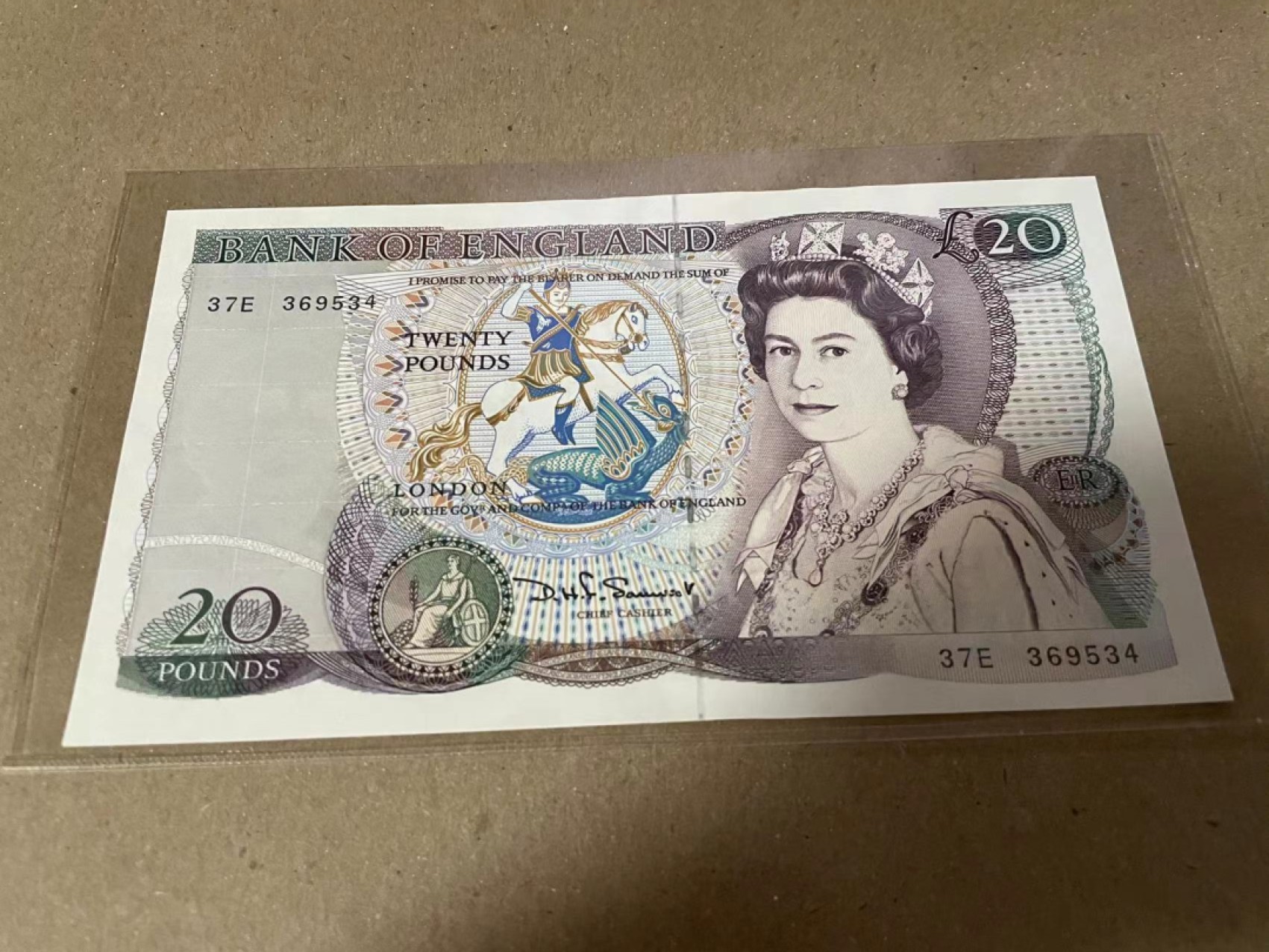 【Blue Auction】✨世界纸币精拍第190期【精】 英国 D序列20镑 莎翁水印 UNC-（灯下有轻微斑）