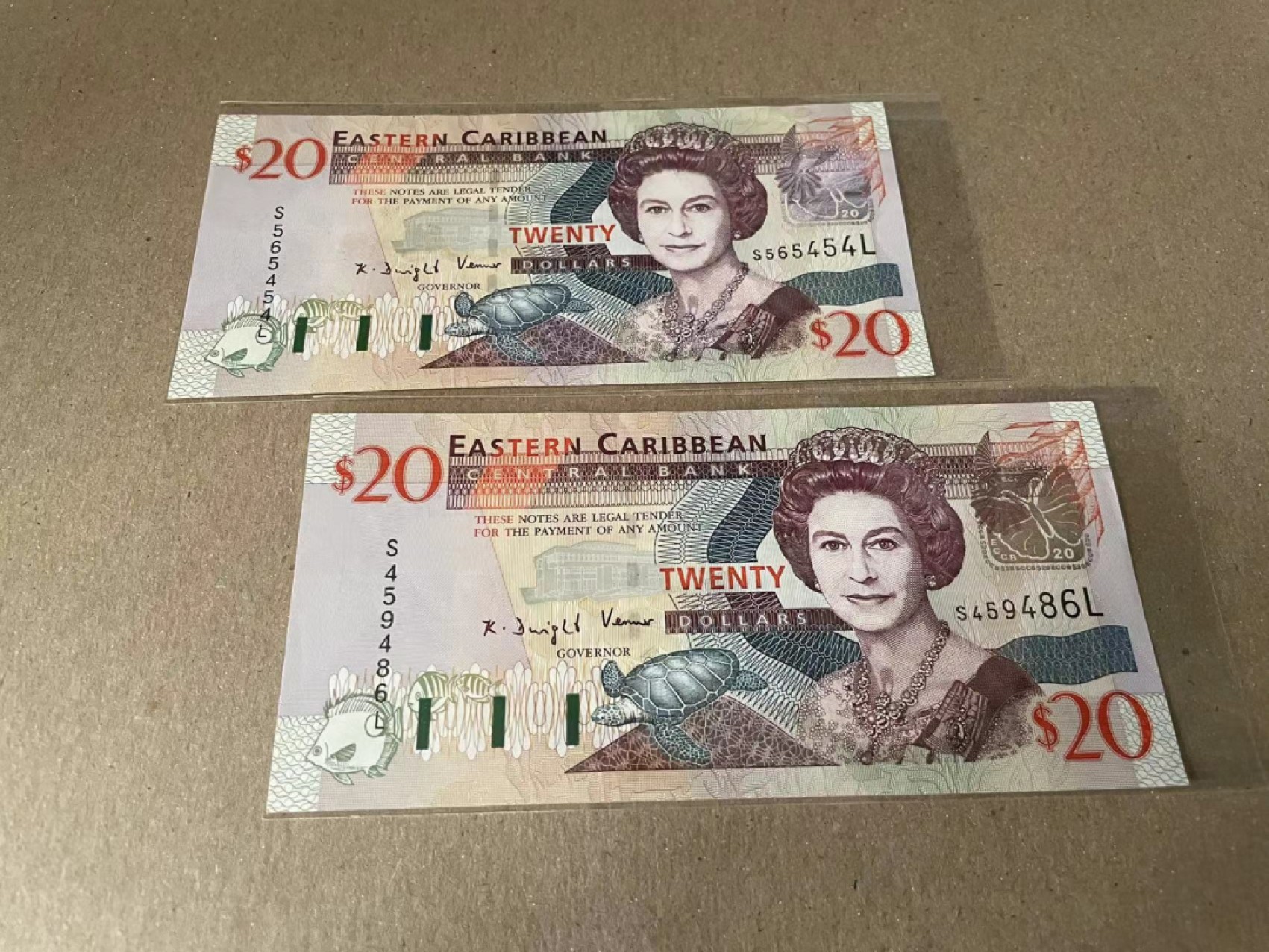 【Blue Auction】✨世界纸币精拍第190期【精】 【一组2张】东加勒比 20元 女王纸币一组 品相如图