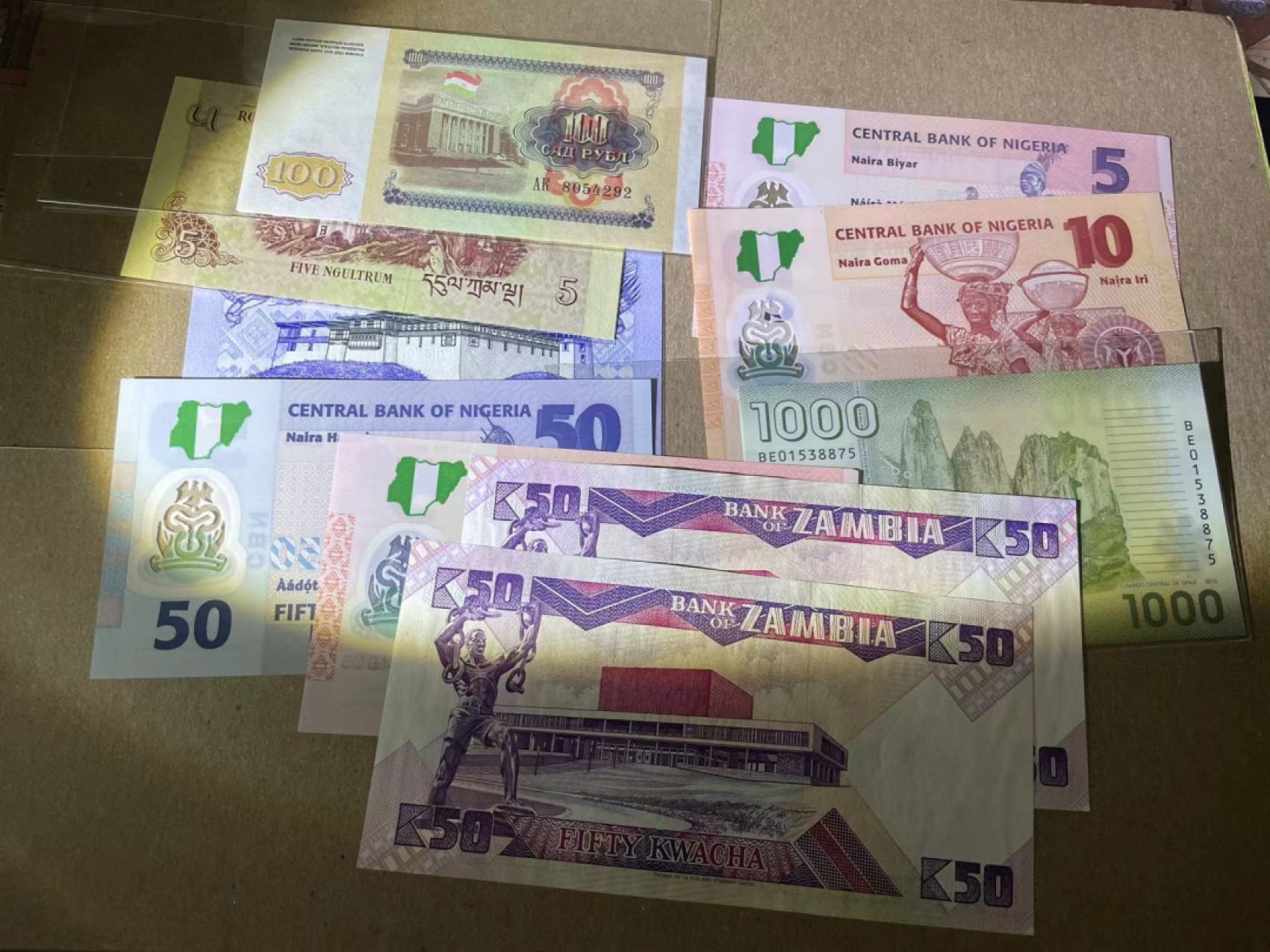 【Blue Auction】✨世界纸币精拍第190期【精】 【一组12张】多国纸币一组全新UNC（部分有瑕疵）