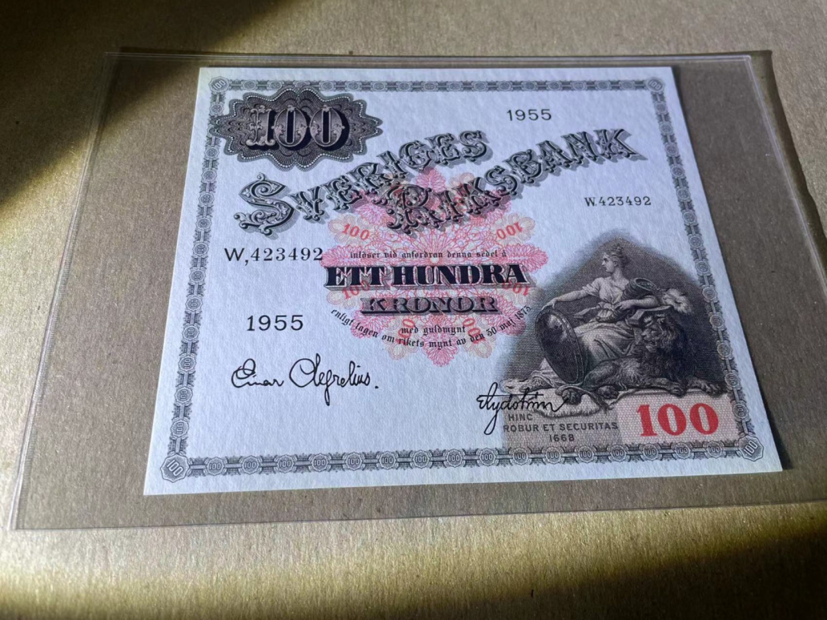 【Blue Auction】✨世界纸币精拍第190期【精】 瑞典 1955年100克朗 大方块UNC-（背面有一点疑似圆珠笔痕迹）