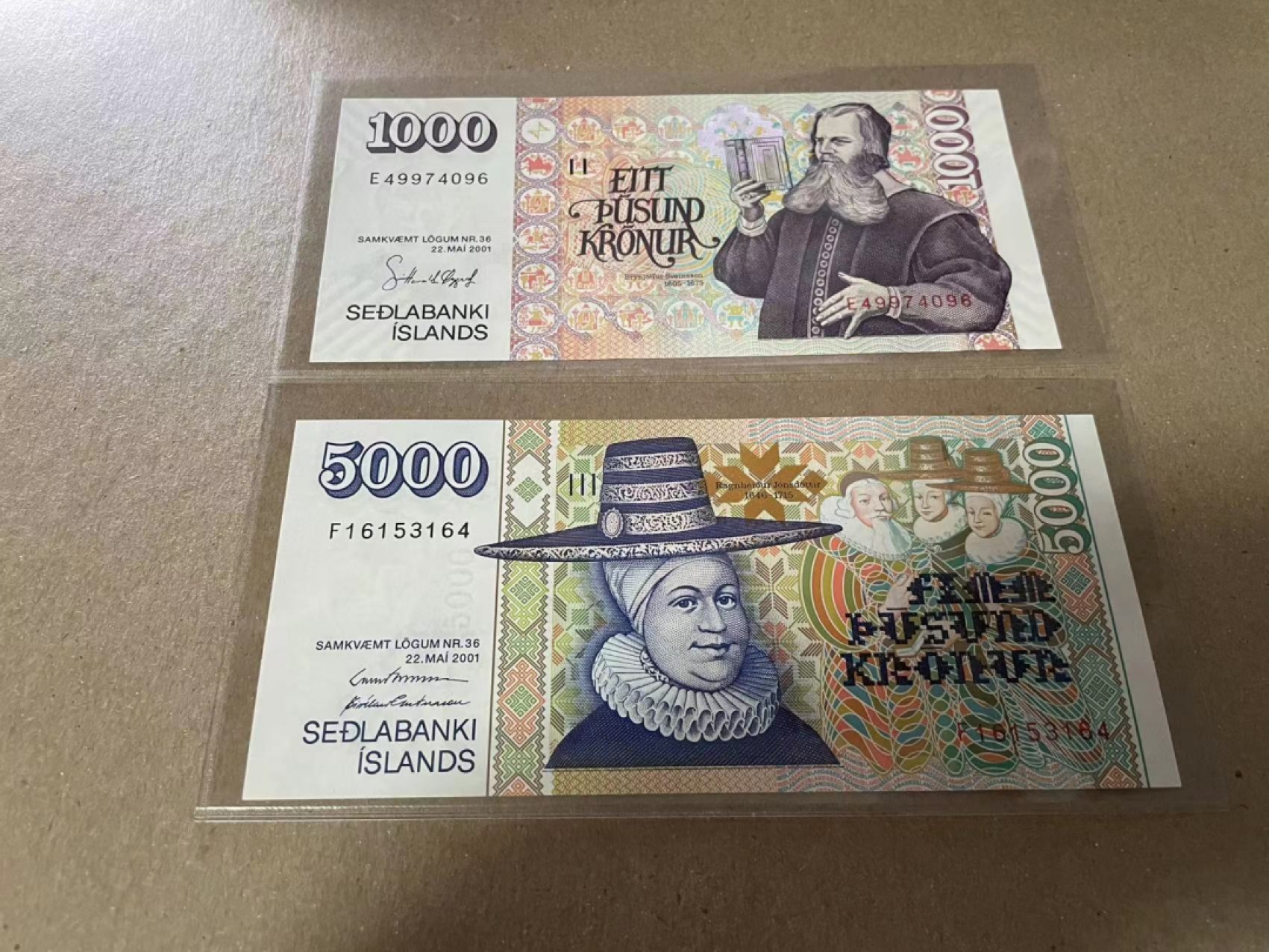 【Blue Auction】✨世界纸币精拍第190期【精】 【一组2张】冰岛 2001年1000-5000克朗 全新UNC