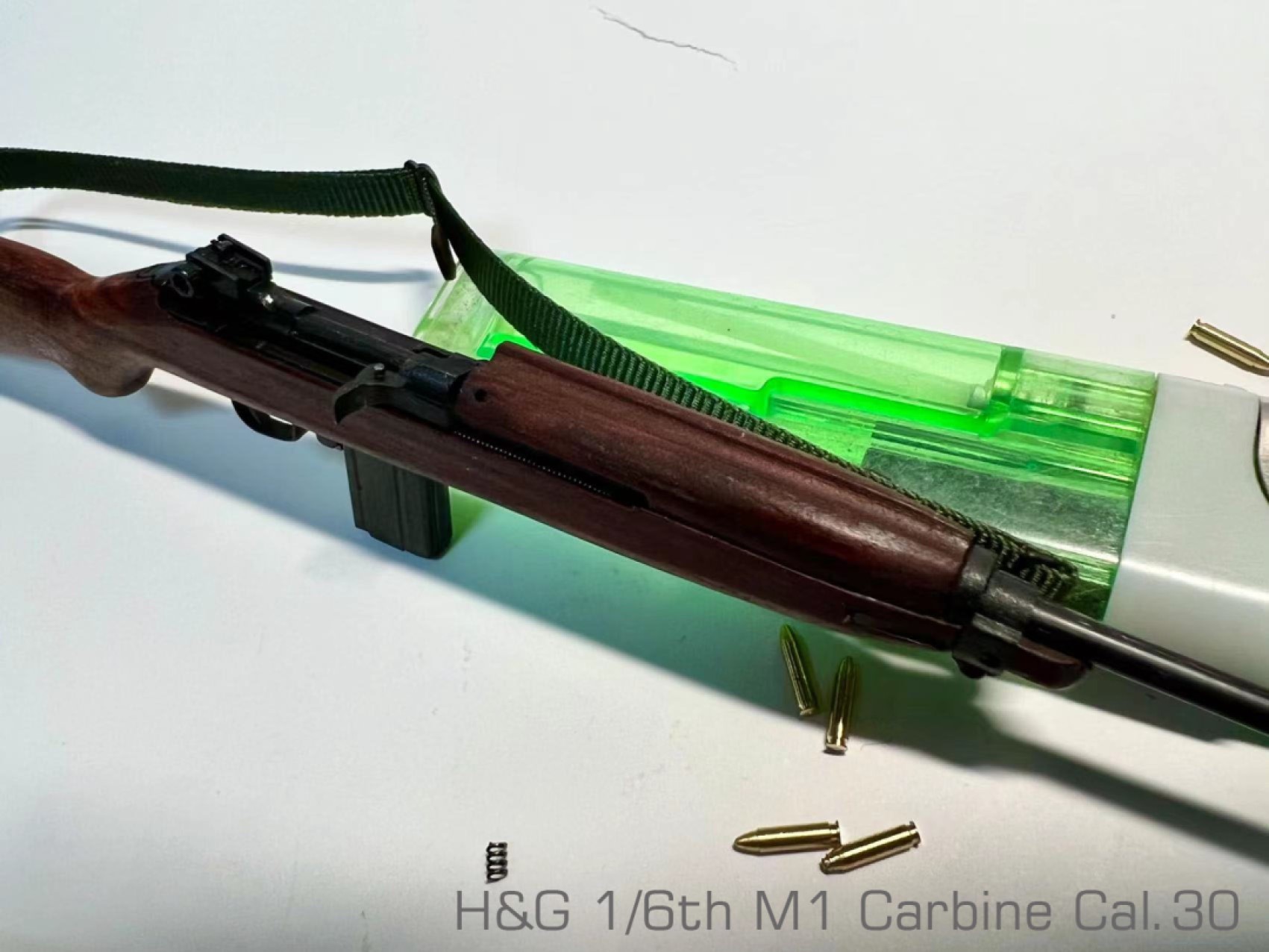 零元拍：H&G 1/6 M1卡宾 V2.0 模型，这只就是我用来拍图片的这只，所见即所得。