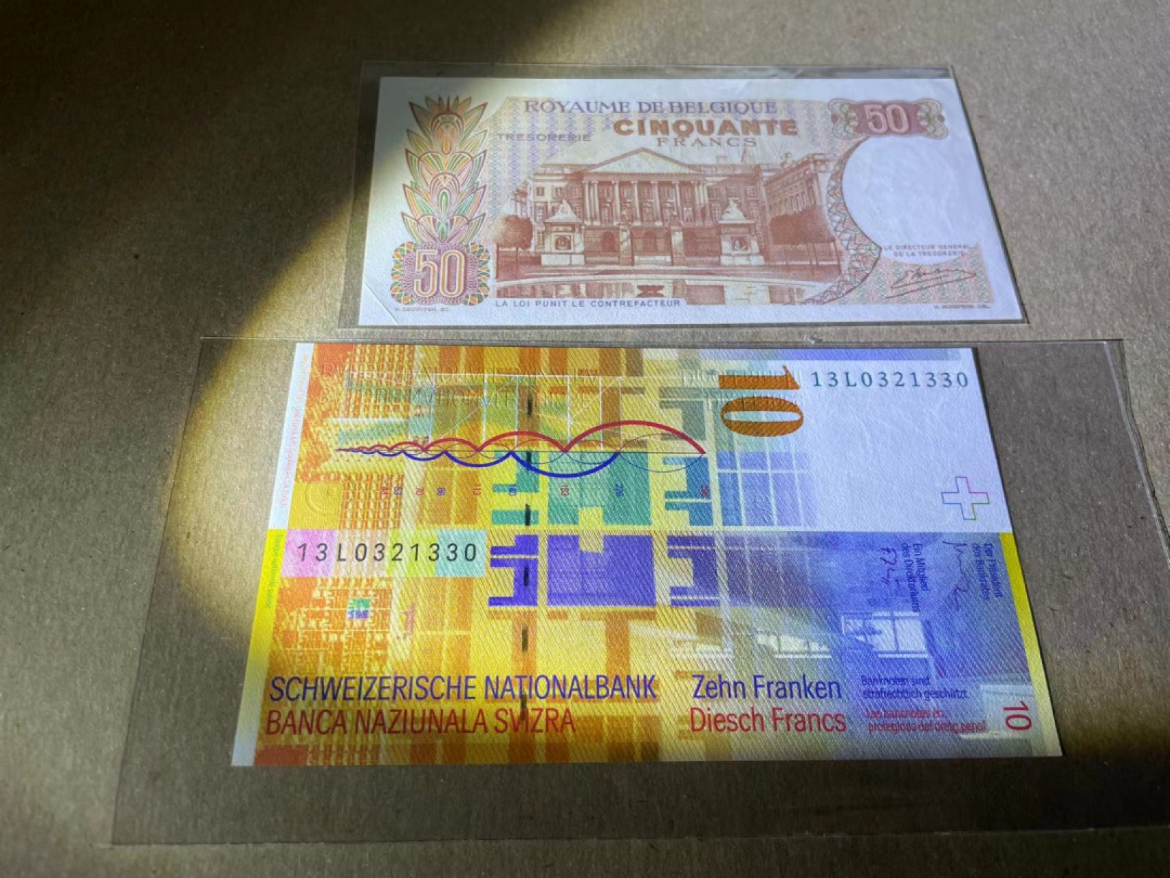 【Blue Auction】✨世界纸币精拍第190期【精】 【一组2张】瑞士10法郎全新UNC&比利时50法郎 UNC-角折