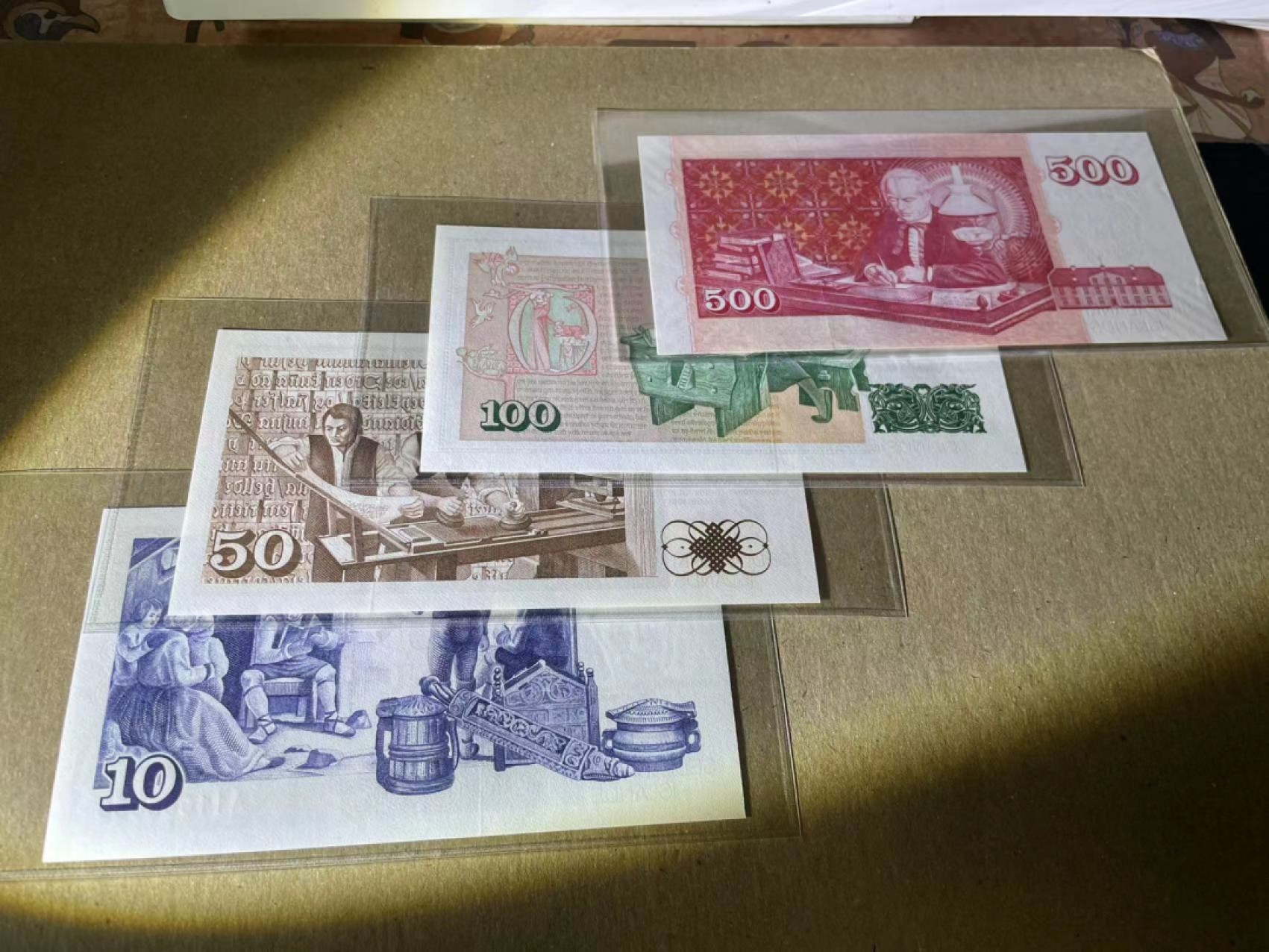 【Blue Auction】✨世界纸币精拍第190期【精】 【一组4张】冰岛 1961-2001年10-500克朗 全新UNC