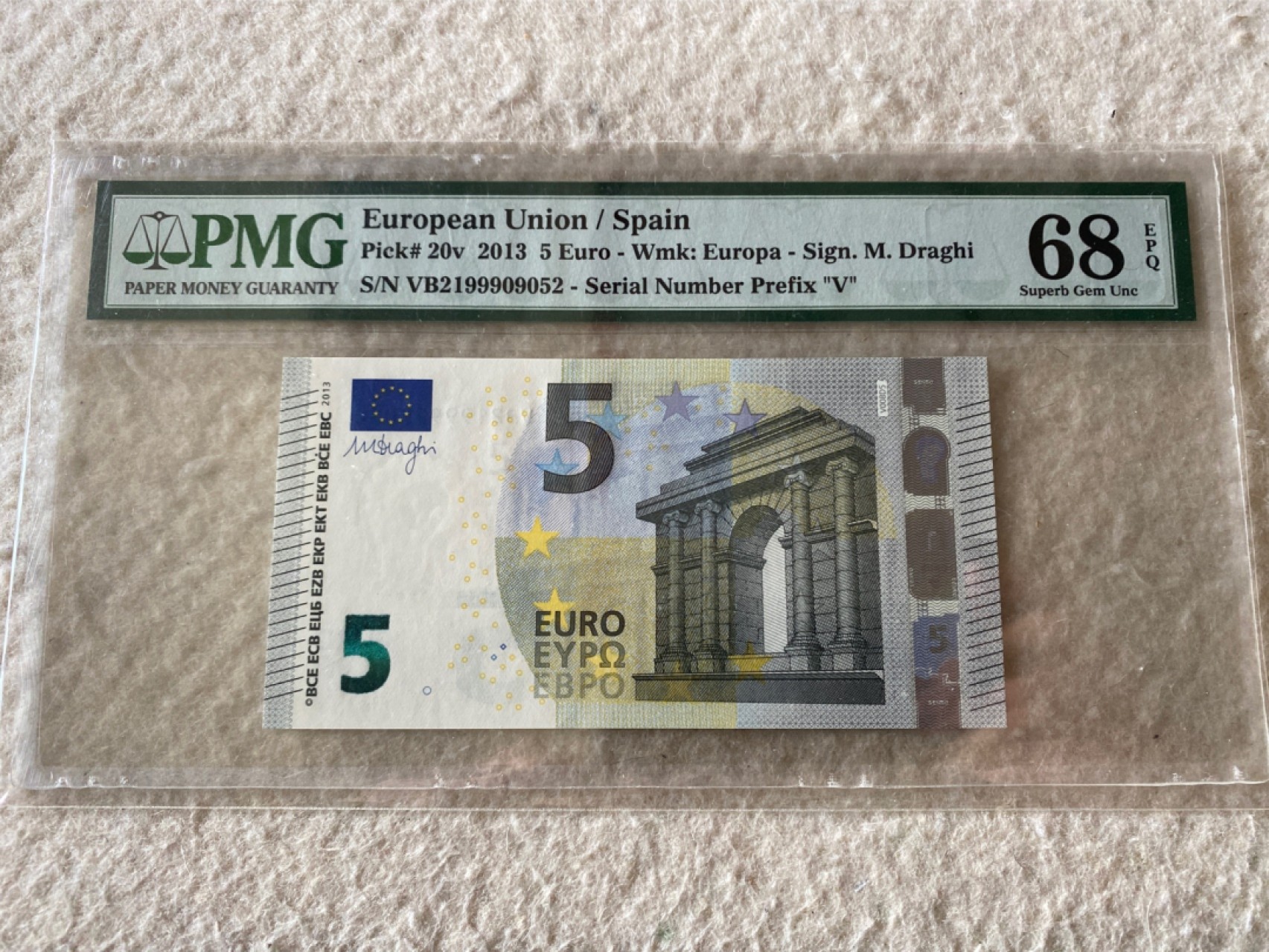 收藏联盟Quantum Auction第166期 即将开拍还有很多大漏等着您！大货送拍返佣活动进行时 2013年西班牙5欧元 无347靓号高分 PMG68E