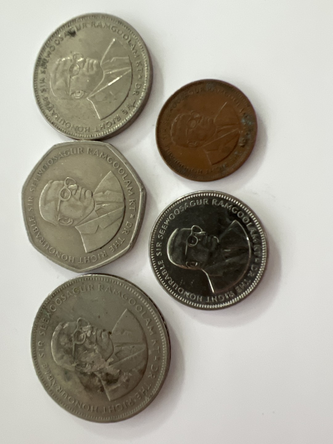 泡泡堂外币首拍 毛里求斯一套