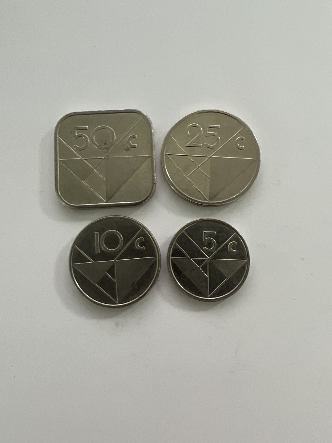 泡泡堂外币首拍 葡属阿鲁巴4个