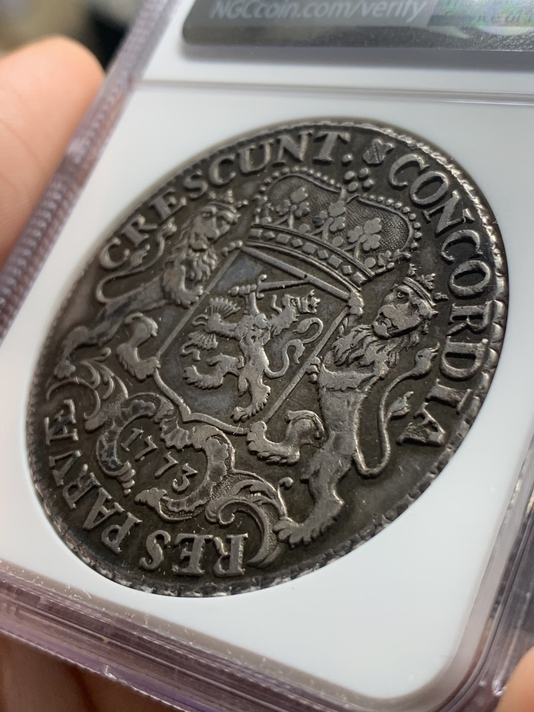 《竞宝斋》中天佳节（端午节特拍）6月12日-周日-第64场 NGC AU50 荷兰1773年 乌特勒支省 1杜卡特大银币 正反打制均匀 骑士的头盔及脸部清晰 原味包浆 值得收藏