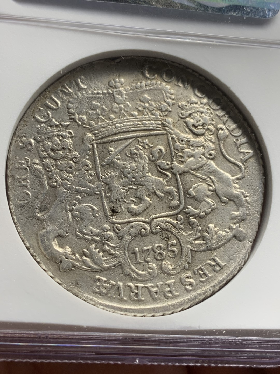 《竞宝斋》中天佳节（端午节特拍）6月12日-周日-第64场 NGC-XF 荷兰 1785年   西弗里斯兰 大马剑 银币 正反深打好细节 骑士脸部清晰 不多见的省 32克多的大银币