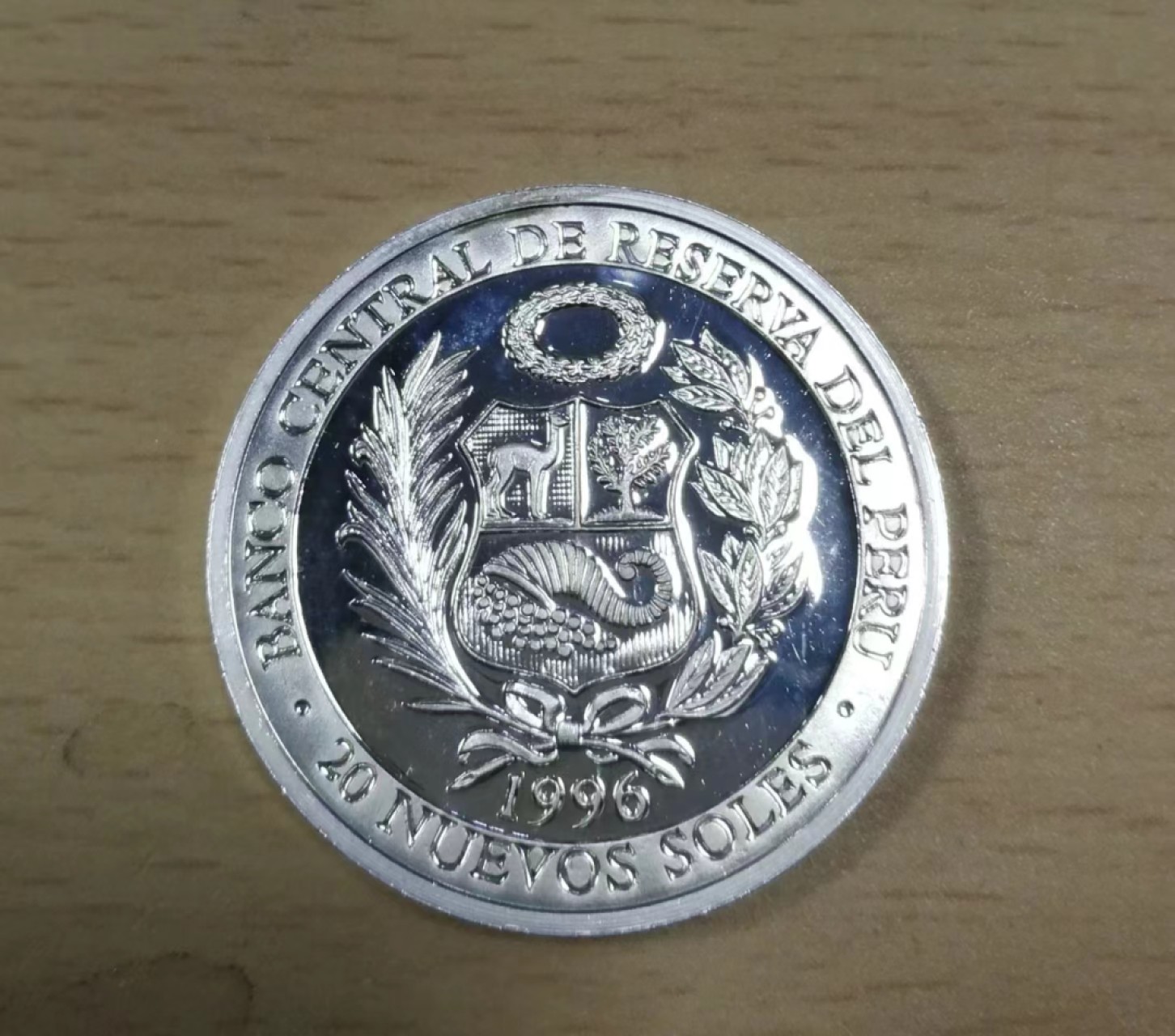 北京马甸外币专卖微拍第七十七期，非贵金属外国纪念币，流通币专场，陆续上新欢迎关注 稀少的1996年秘鲁纪念亚特兰大奥运会加厚纪念币