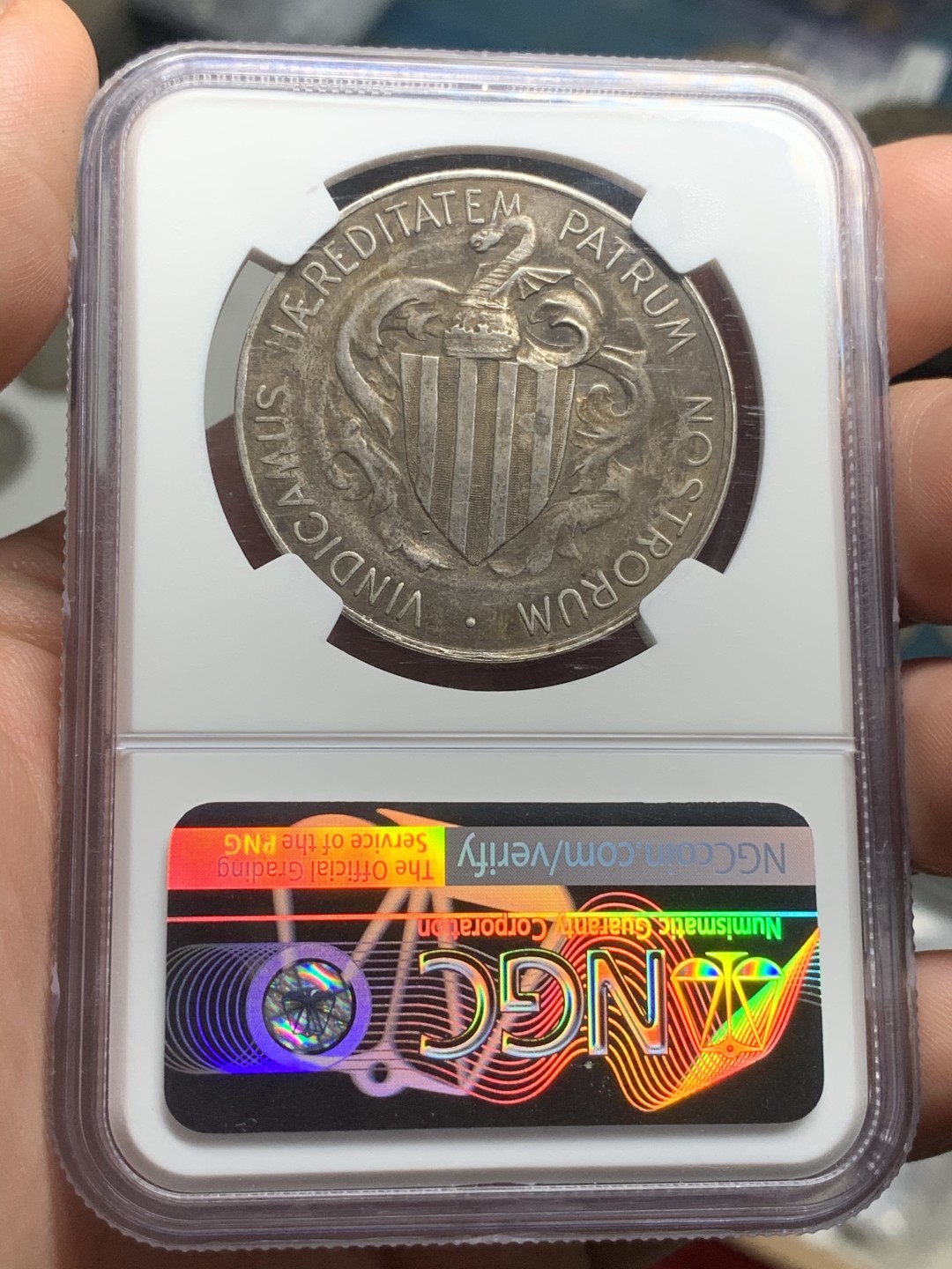 《竞宝斋》中天佳节（端午节特拍）6月12日-周日-第64场 NGC MS61 稀少品种 西班牙1900年 加泰罗尼亚联邦 5比塞塔 银币 季军分 原味包浆 屠龙清晰 首次见到 可遇不可求的品种